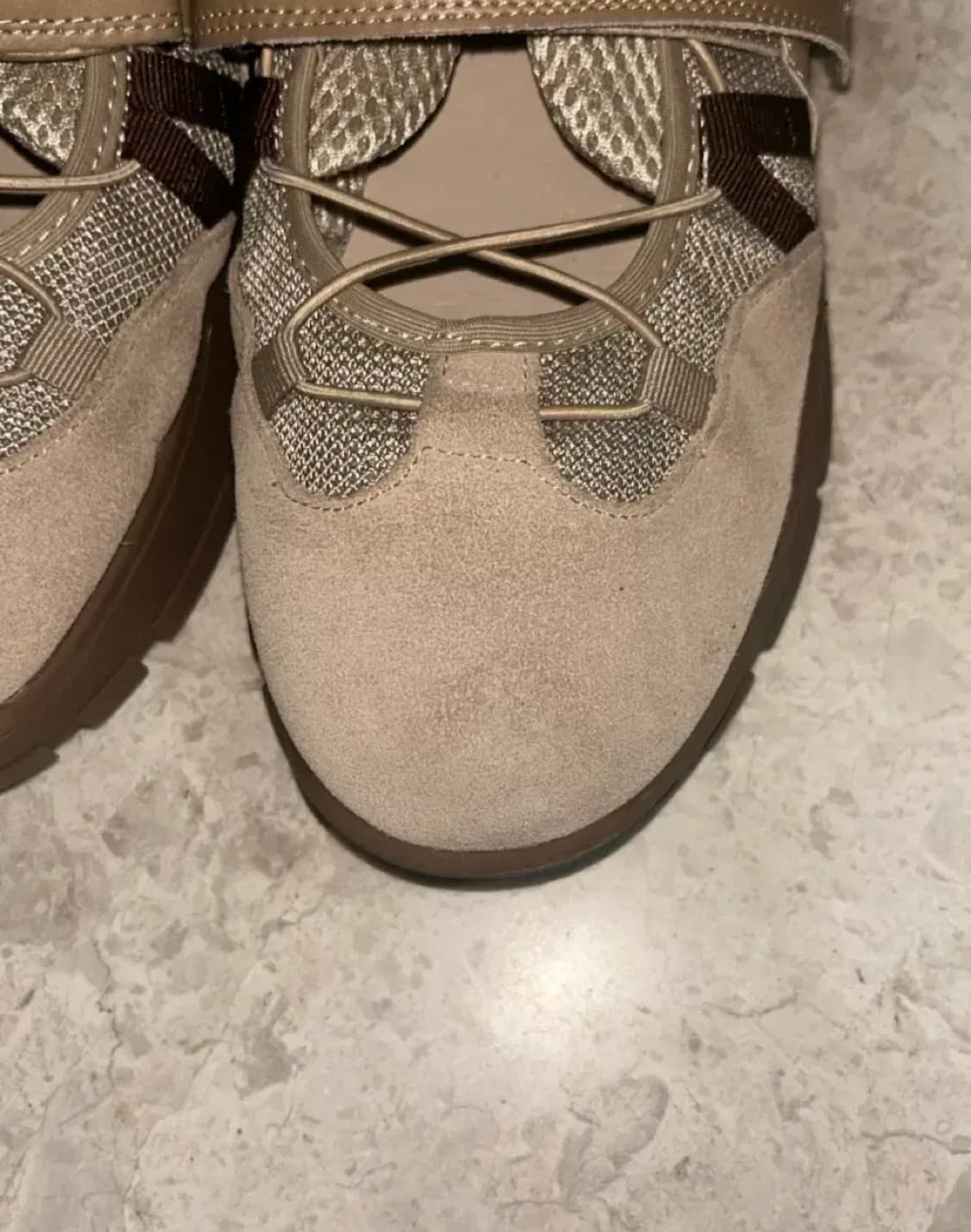 글로니 락피쉬 콜라보 스니커즈 상품이미지2