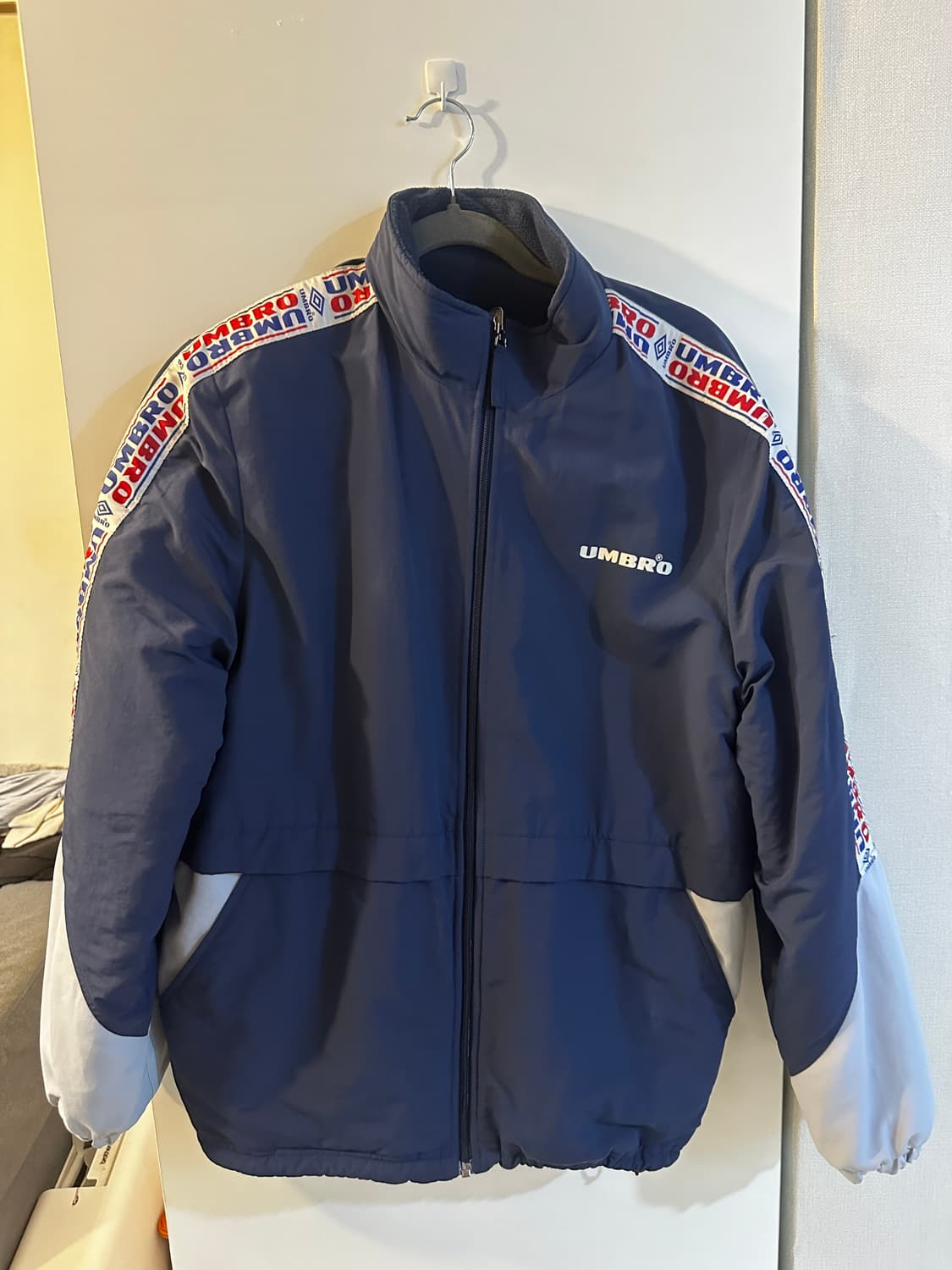 엄브로 리버시블 플리스 바람막이 XL 상품이미지1