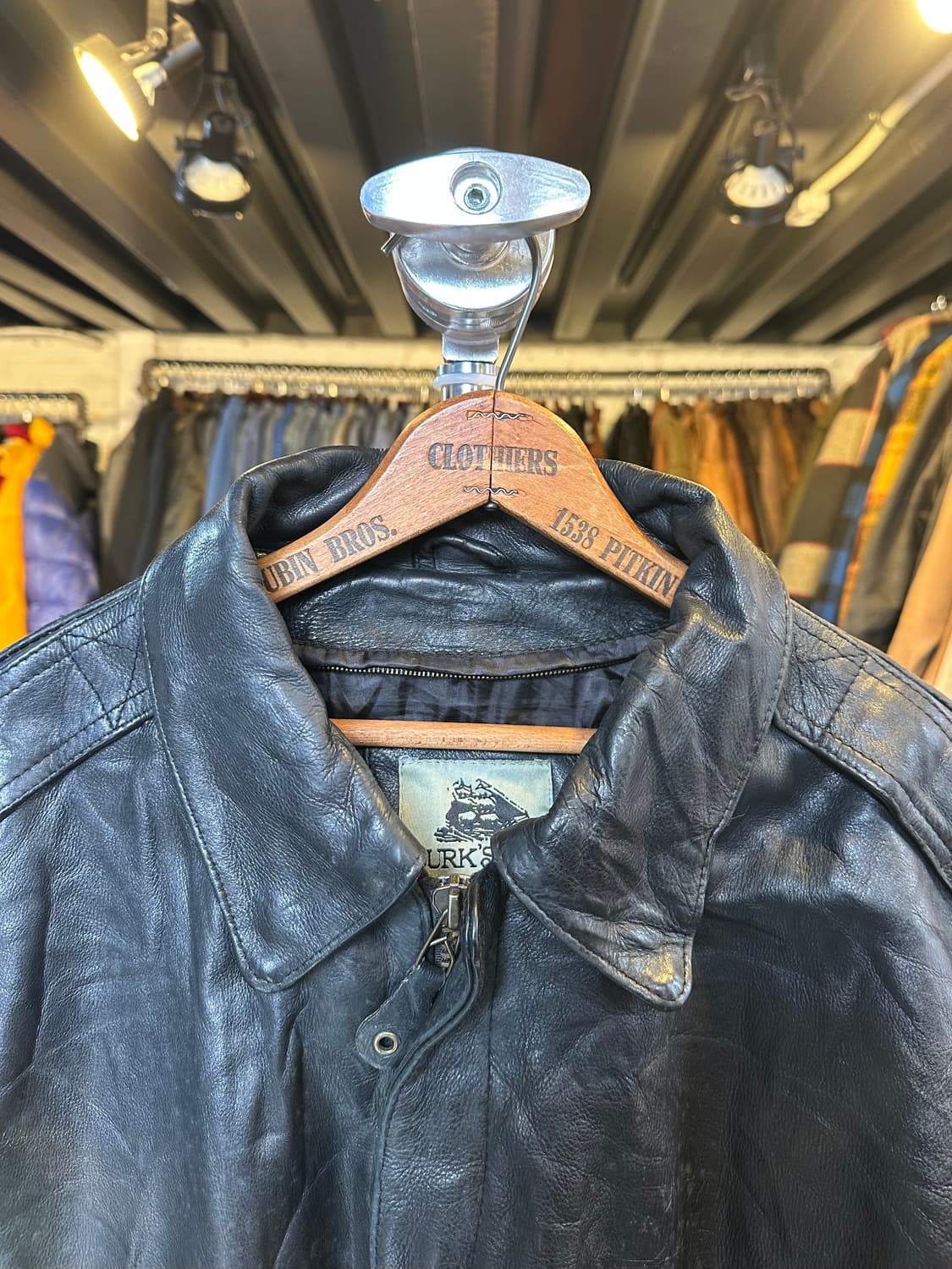 Burks Bay 헤비 리얼 레더 A-2 플라이트 자켓 상품이미지3