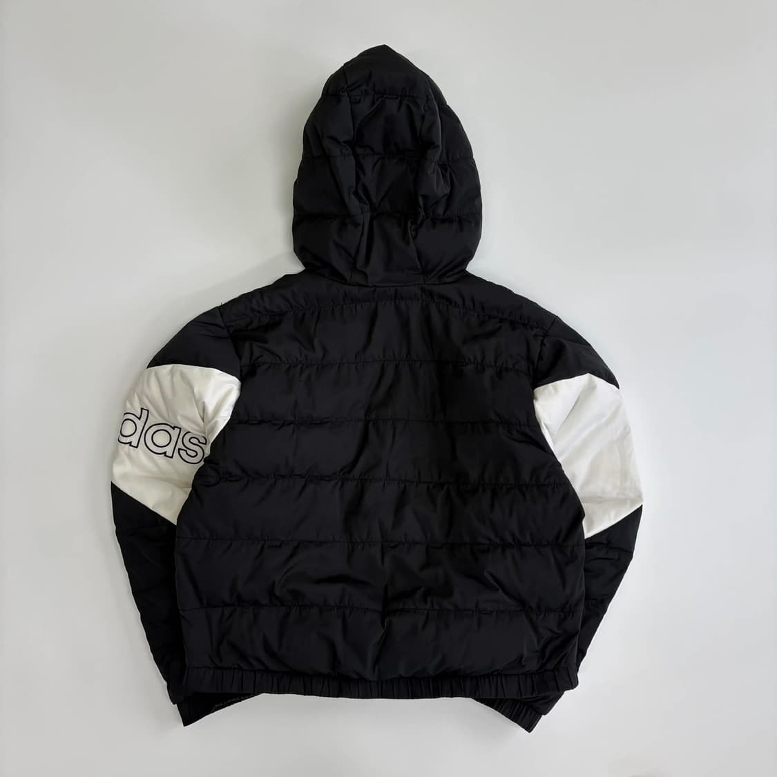 아디다스 신형 제니 착용 구스다운 크롭 걸즈 자켓 패딩(XS) 상품이미지6