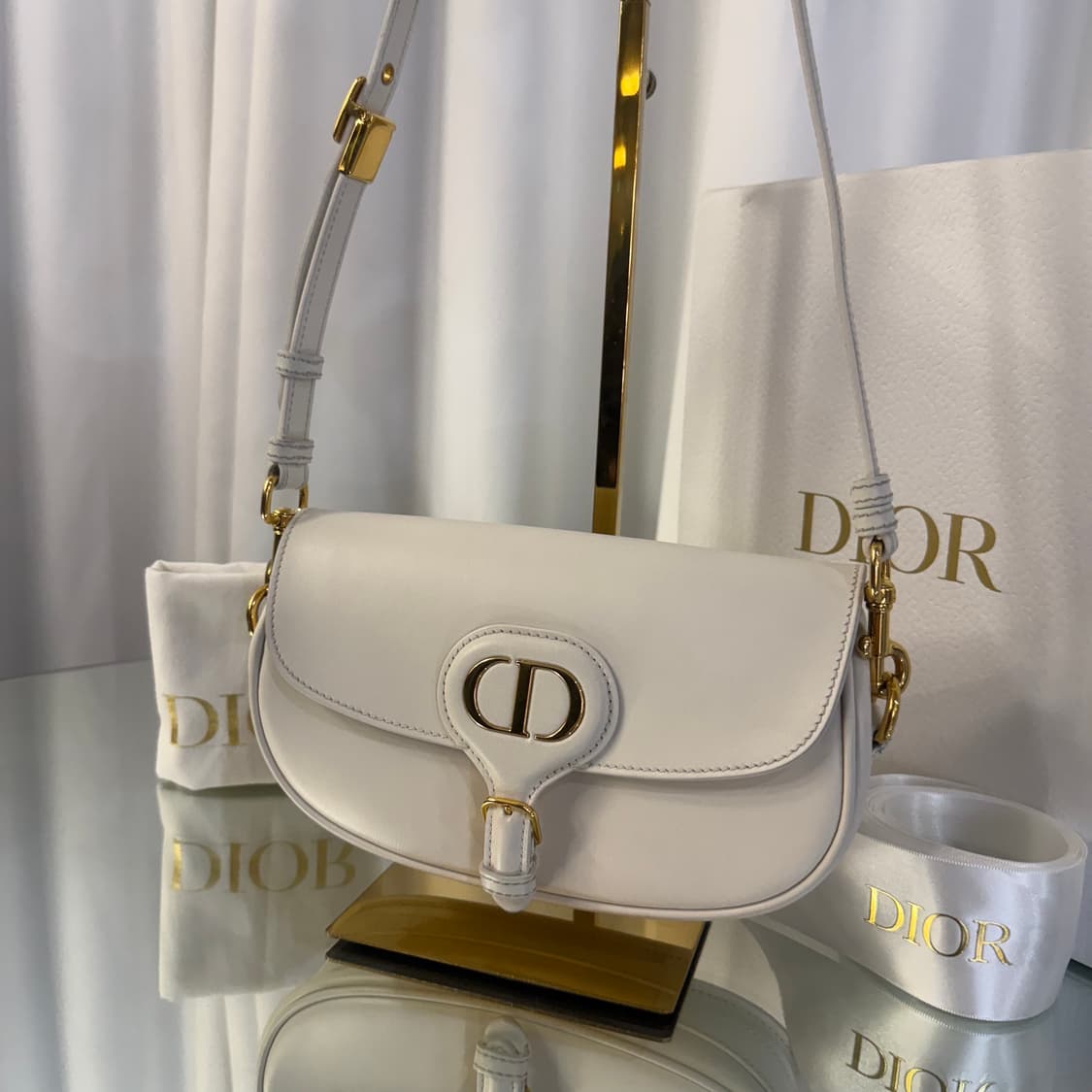 디올 이스트웨스트 바비백 카프스킨 라떼 골드 상품이미지4