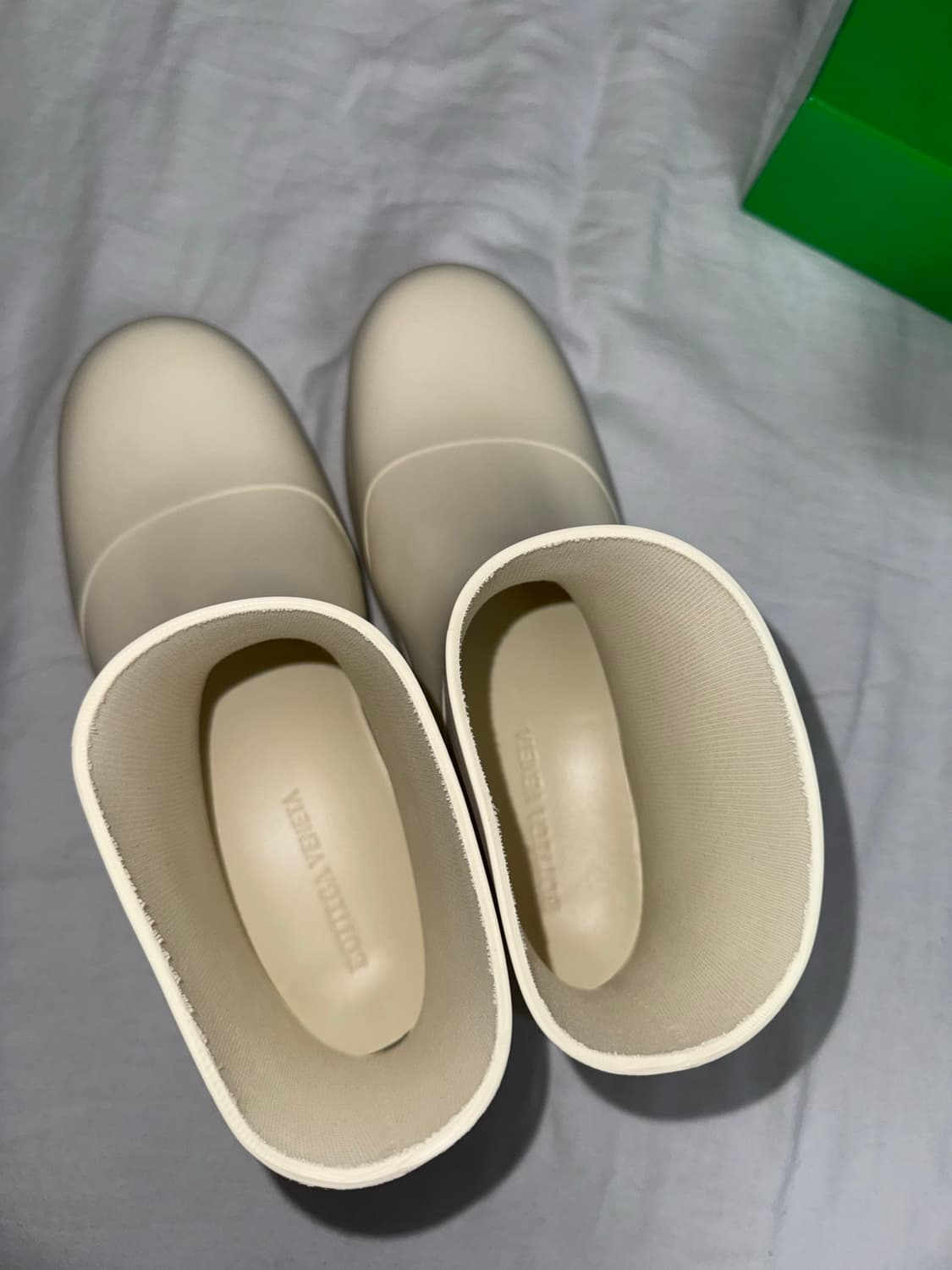 Bottega veneta puddle cream 상품이미지2