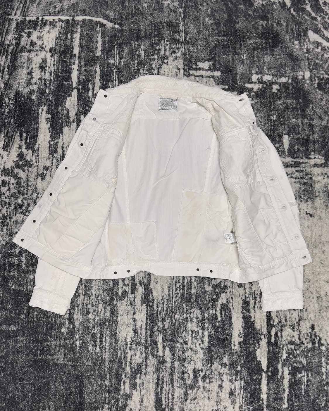 {DIESEL} White Destroyed Denim Jacket    상품이미지4