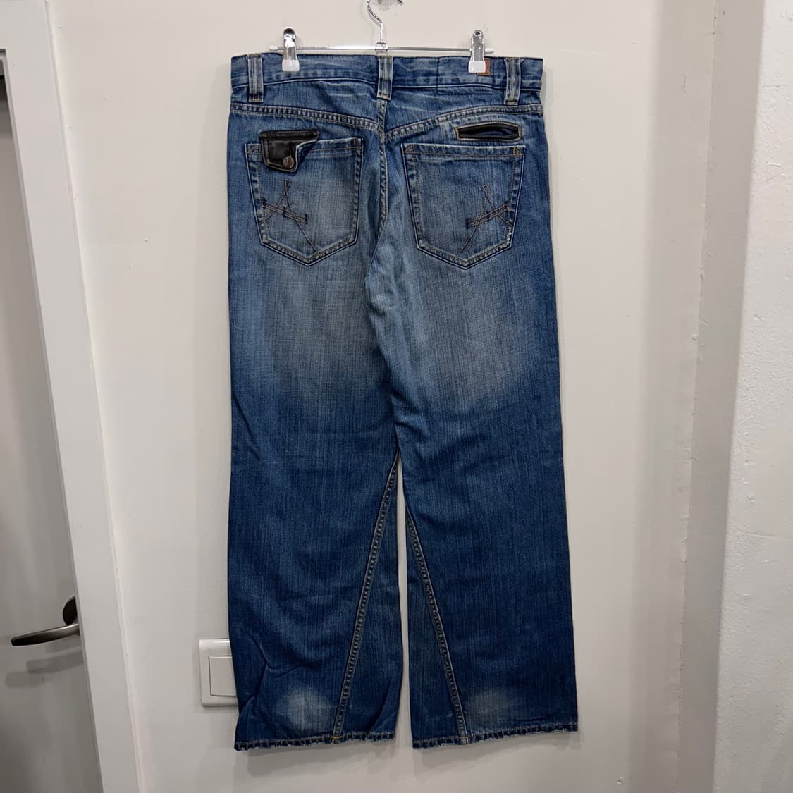 ACP 10003 레더포인트 커브드라인 데님팬츠 상품이미지5