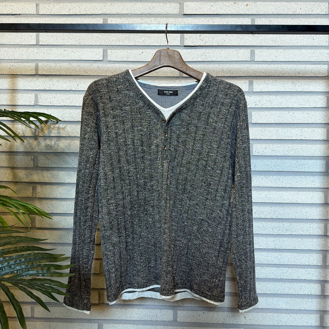 JPN VINTAGE 헨리넥 레이어드 긴팔 니트 미니멀버튼 디테일 그레이 상품이미지2