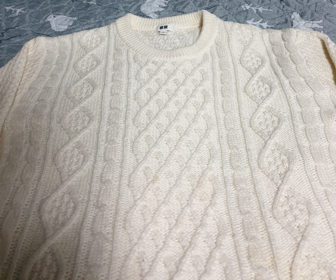 유니클로 케이블 크루넥 니트 스웨트 아이보리 (XL) 상품이미지2