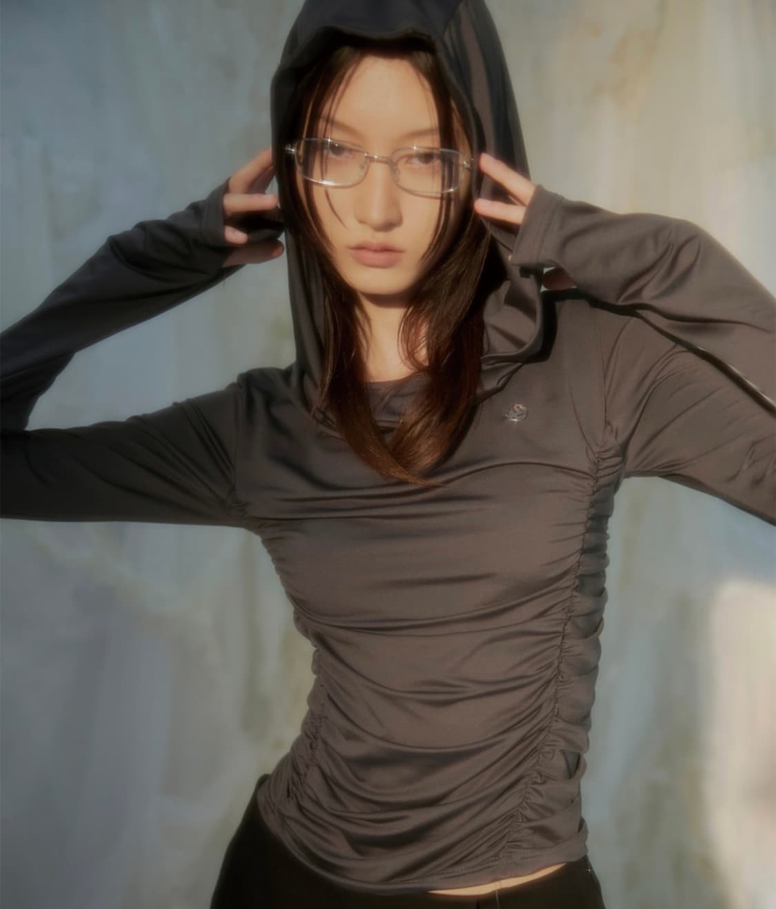 플레어업 후디드 하이넥 롱슬리브 후드티 차콜 상품이미지2