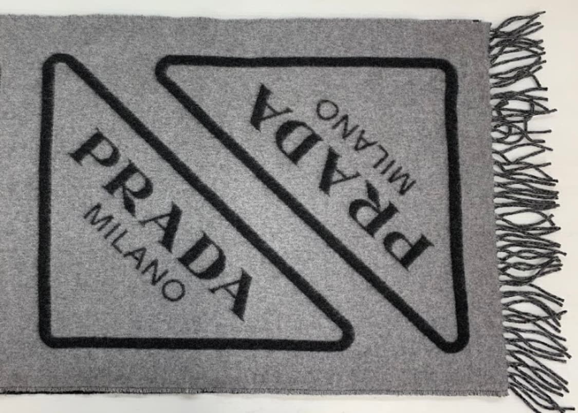프라다 삼각로고 패턴 캐시미어 머플러 상품이미지3