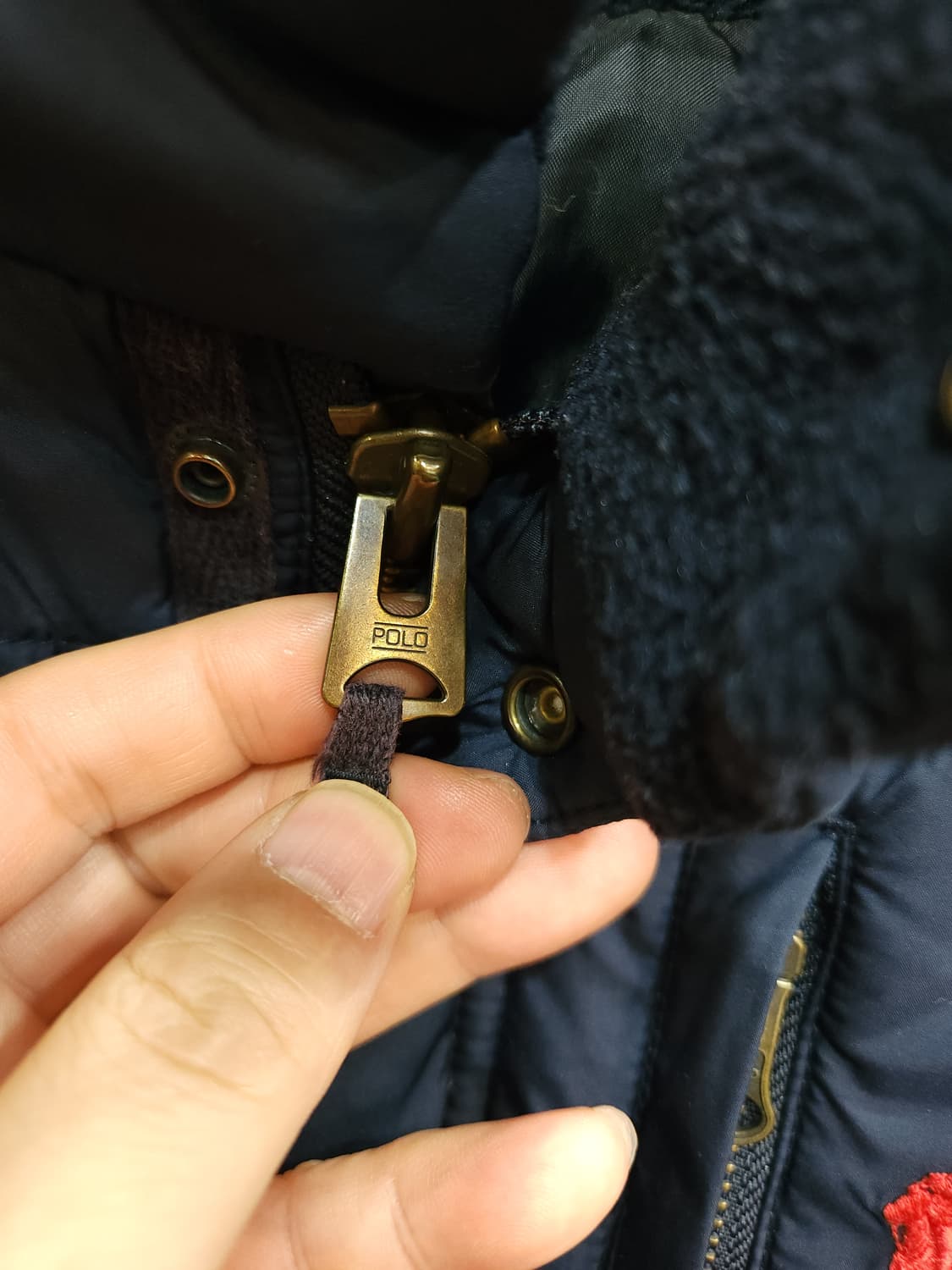 폴로 랄프로렌 네이비 오리털 숏 패딩점퍼

 상품이미지3