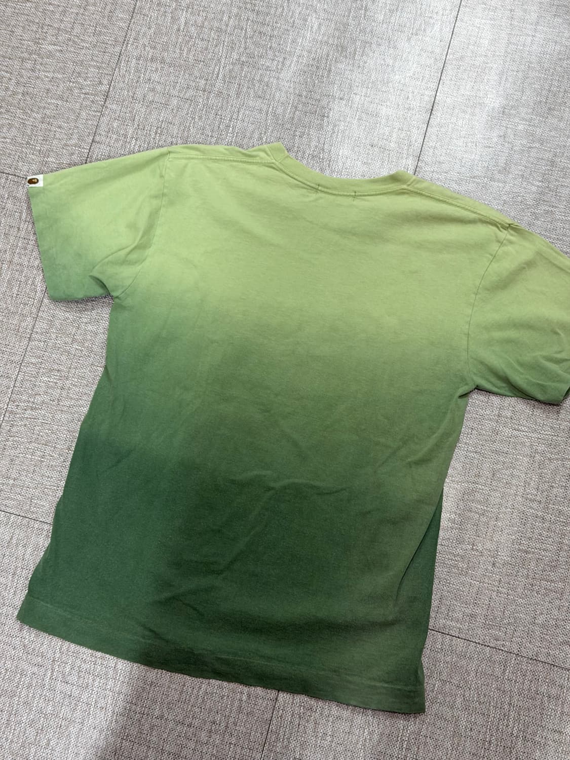 90s-00s 빈티지 베이프(BAPE) 그라데이션 싱글스티치 티셔츠 상품이미지3