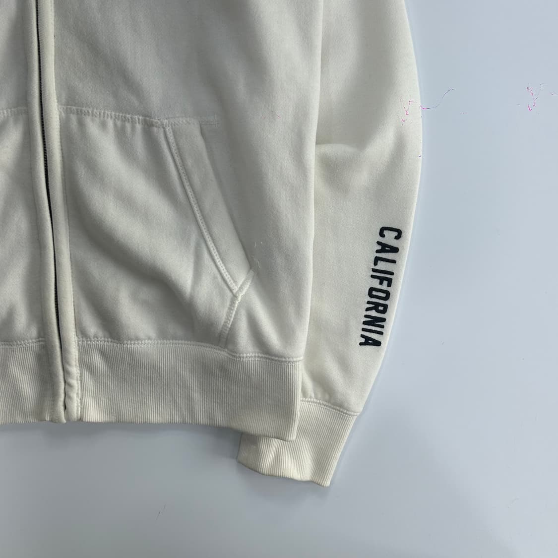 Who A U 후아유 블랙 스펠아웃 로고 화이트 후드집업 상품이미지5