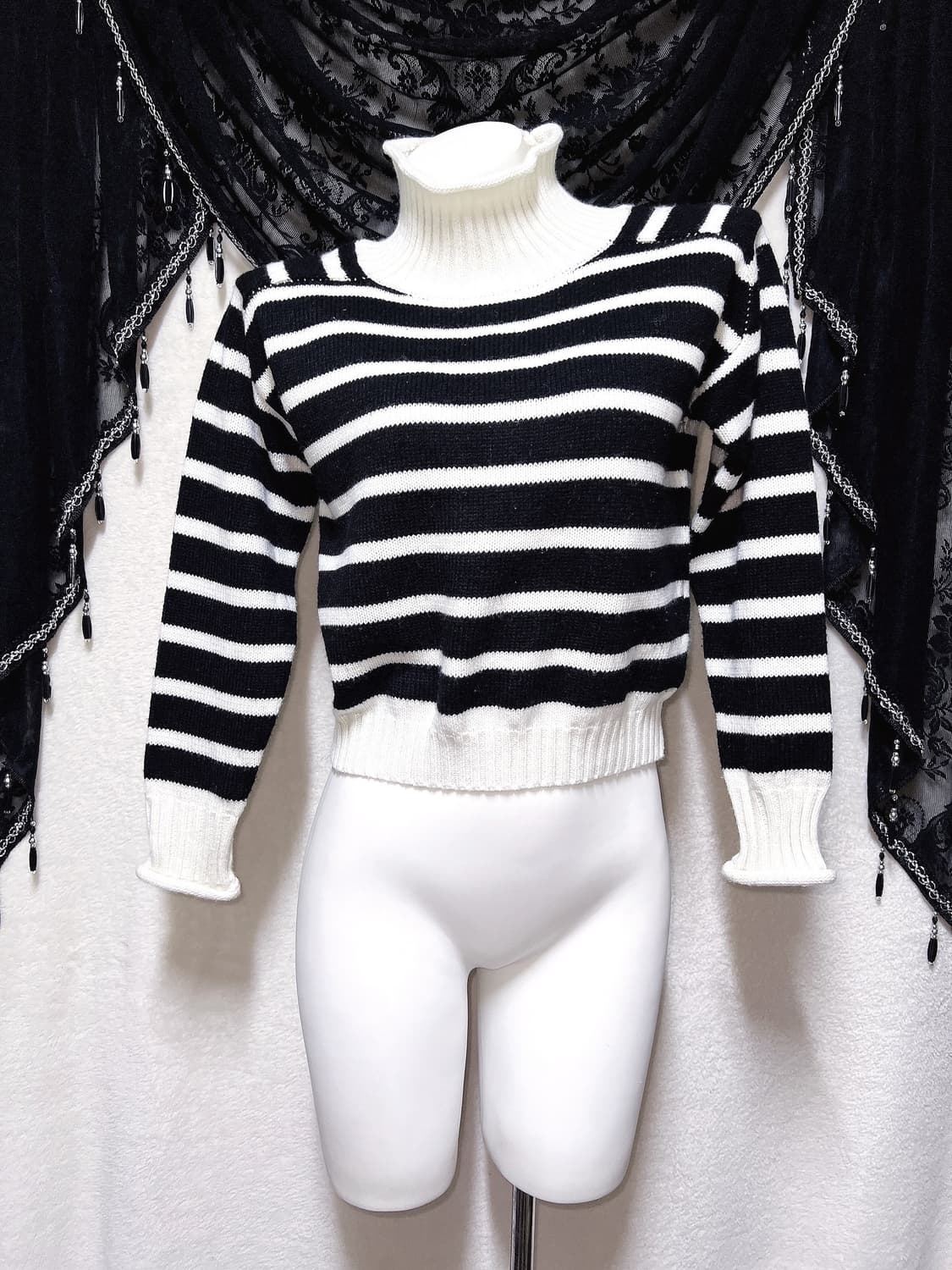 블랙화이트 스트라이프 터틀넥 목폴라 크롭니트 로맨틱갸루 로걀탑 하구미 상품이미지4