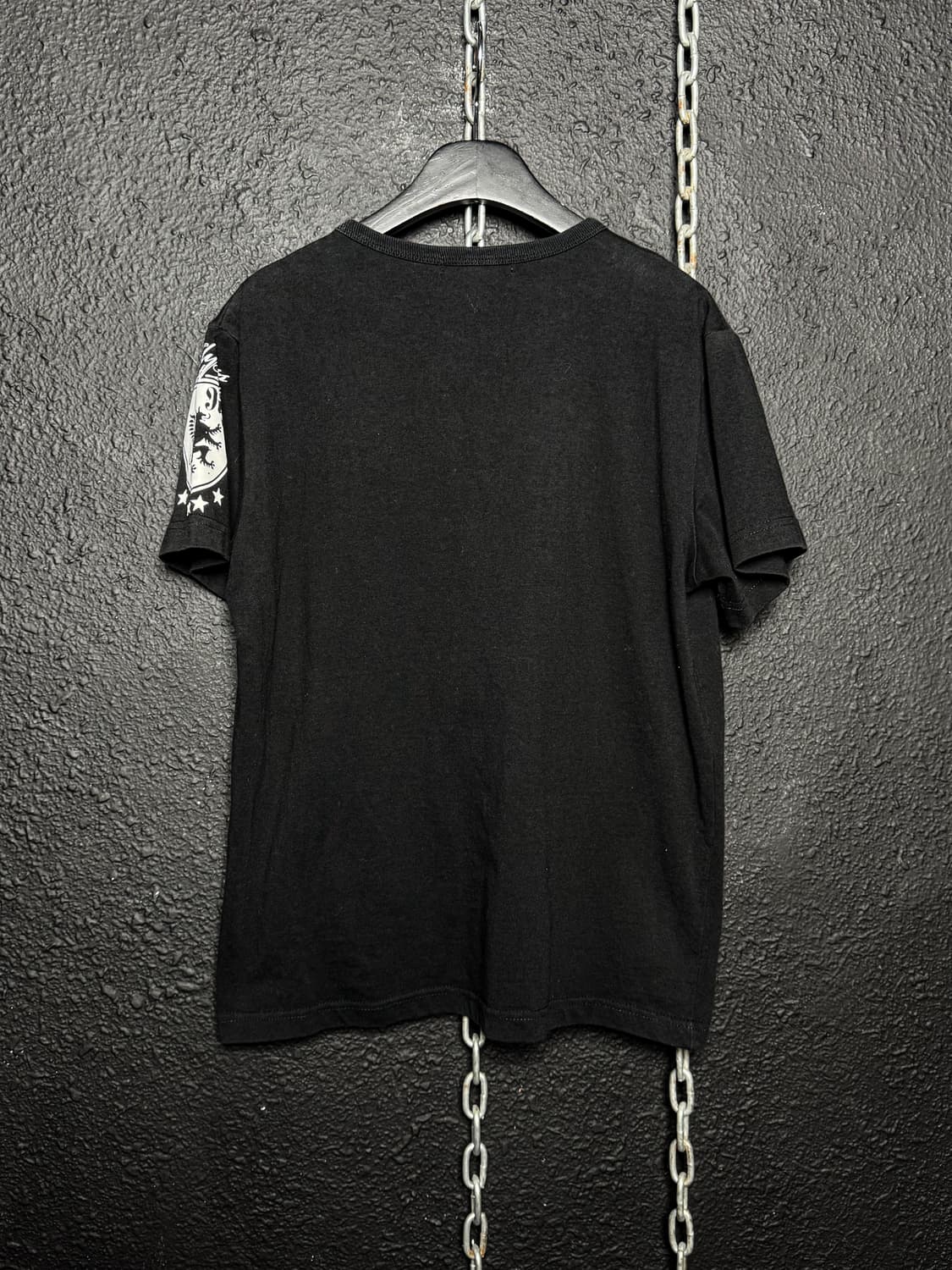 Gothic Graphic V-neck T-shirt 상품이미지4