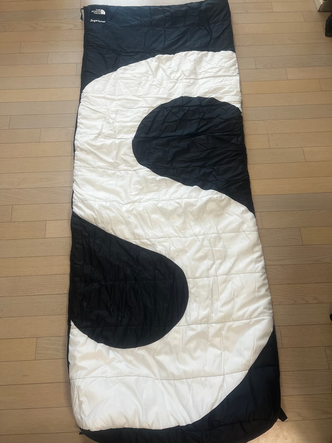 슈프림 노스페이스 침낭 상품이미지2