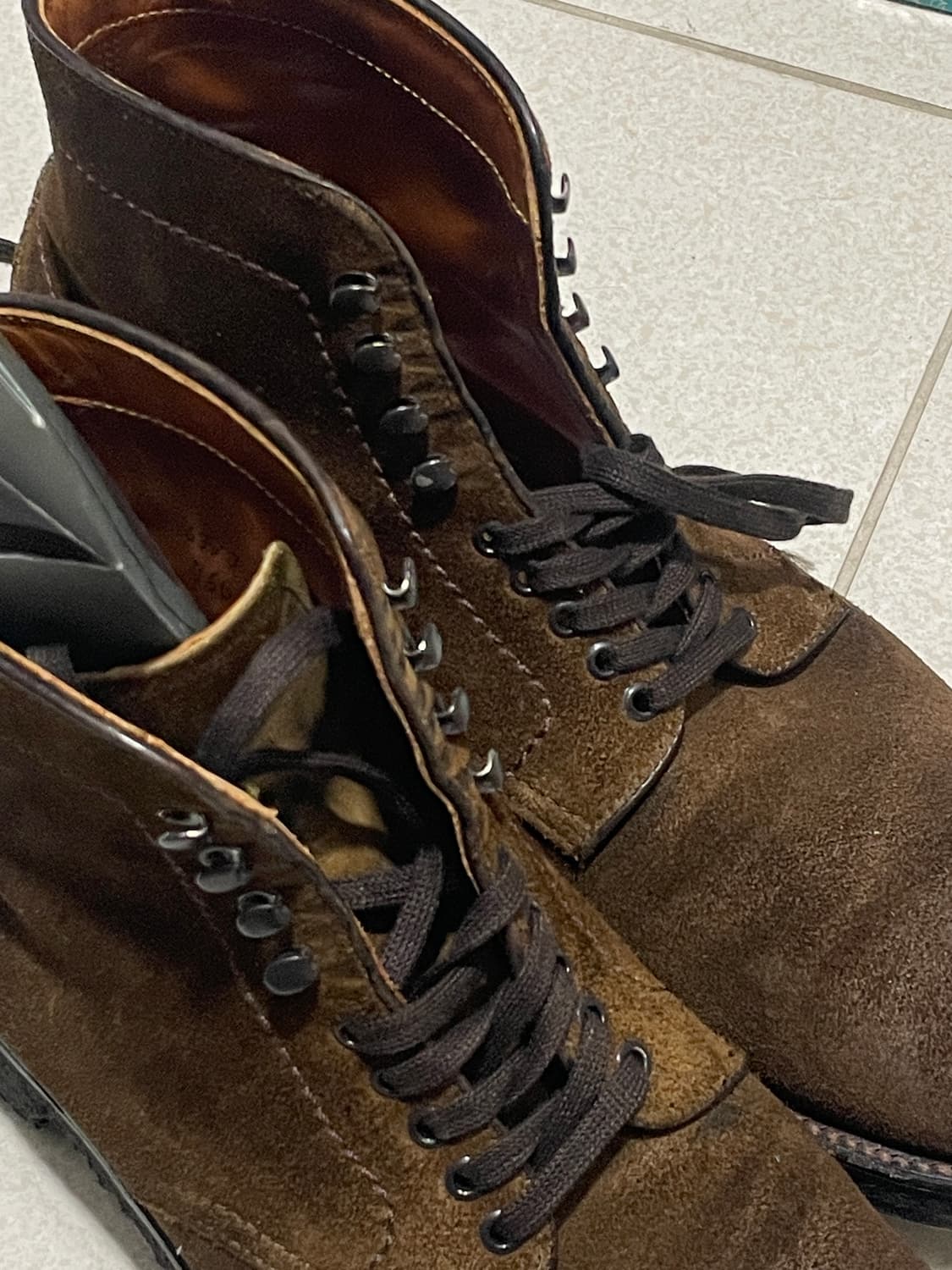 알든 플레인 스웨이드 부츠 상품이미지4