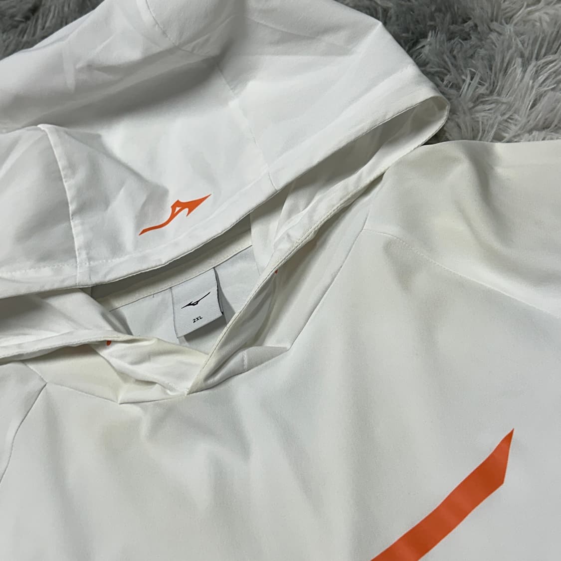 미즈노 후드 우븐 웜업 빅로고  상품이미지3