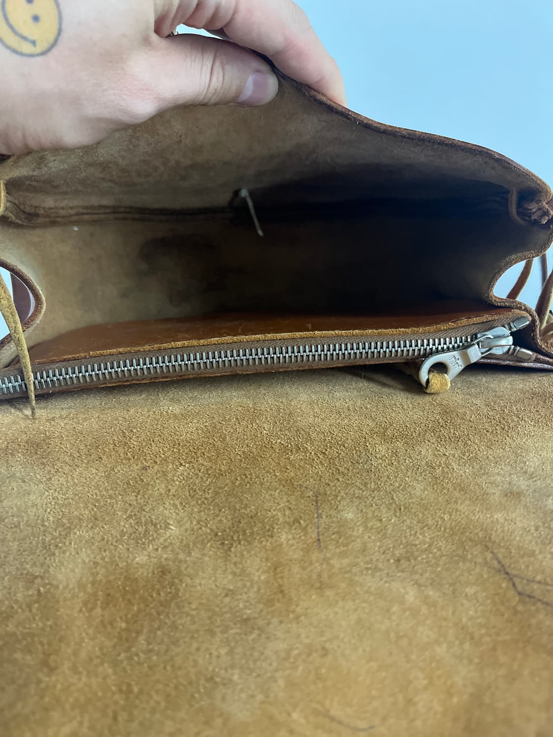 고로스 새들레더 네츄럴 인디언콘초 크로스 버킷백 상품이미지8