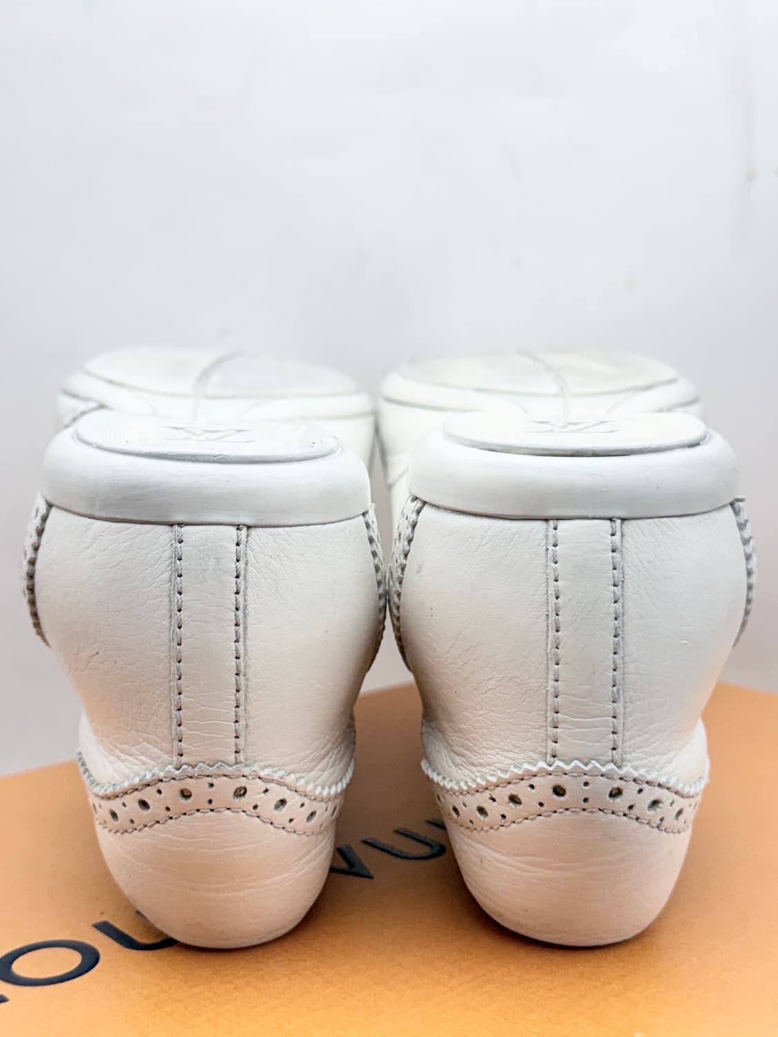 정품)루이비통 스니커즈 260 상품이미지9