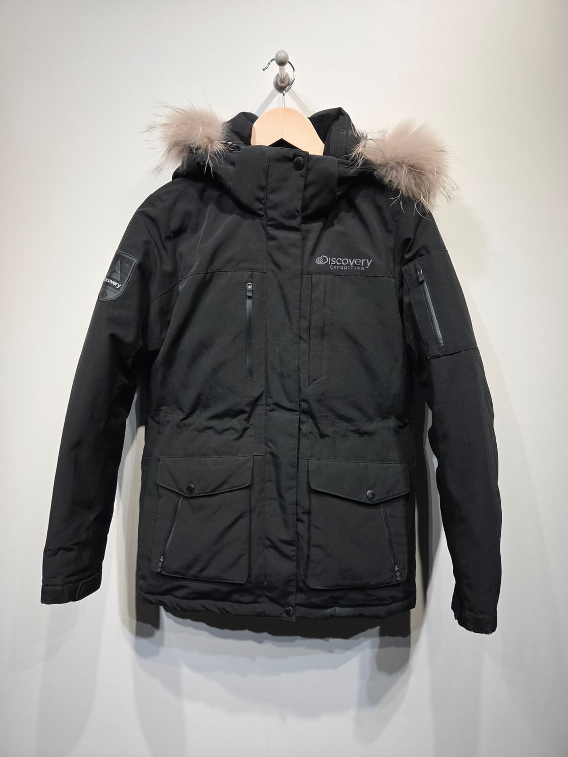 디스커버리 익스페디션 구스다운 패딩 블랙 상품이미지2