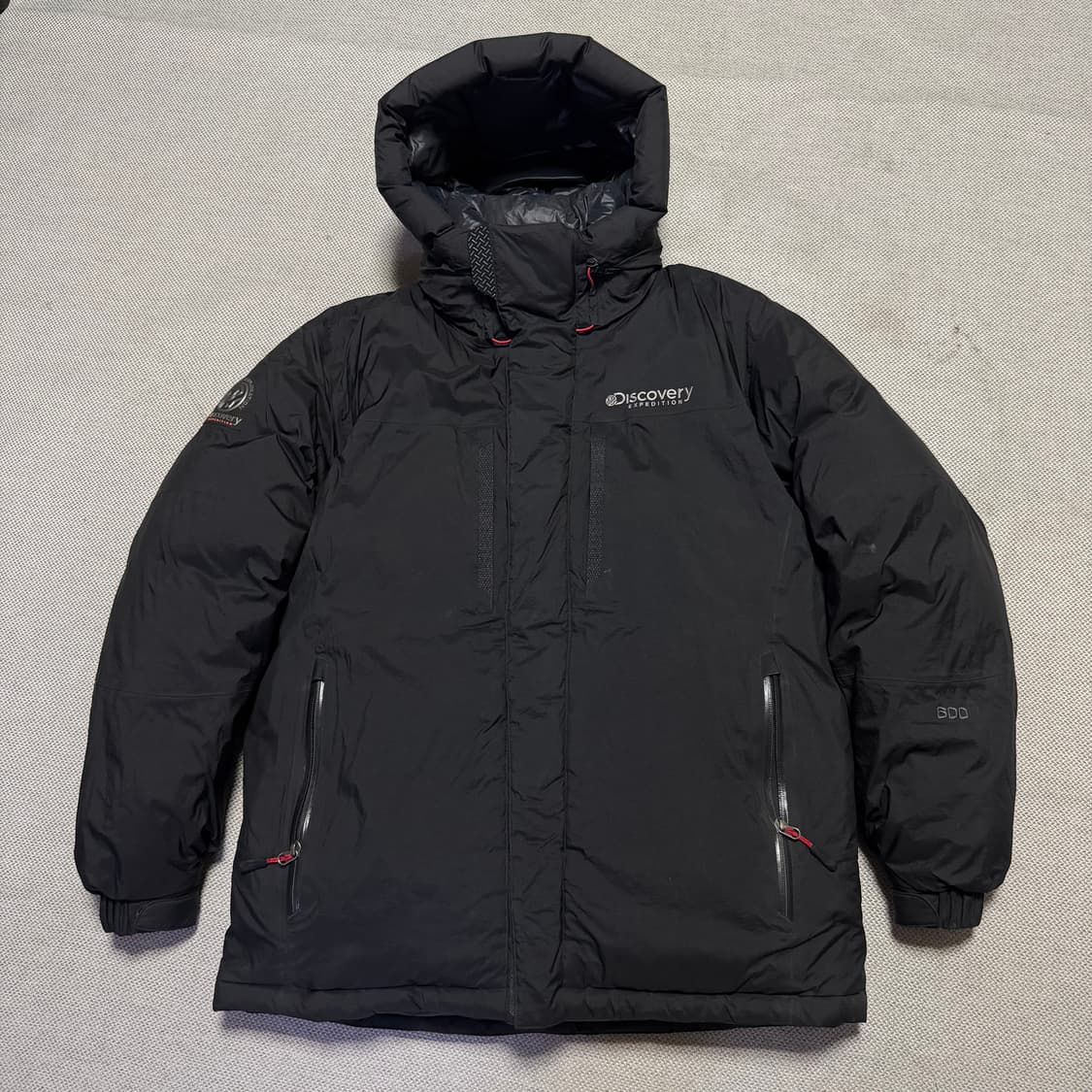 디스커버리 익스페디션 블랙 다운 패딩 800 상품이미지1