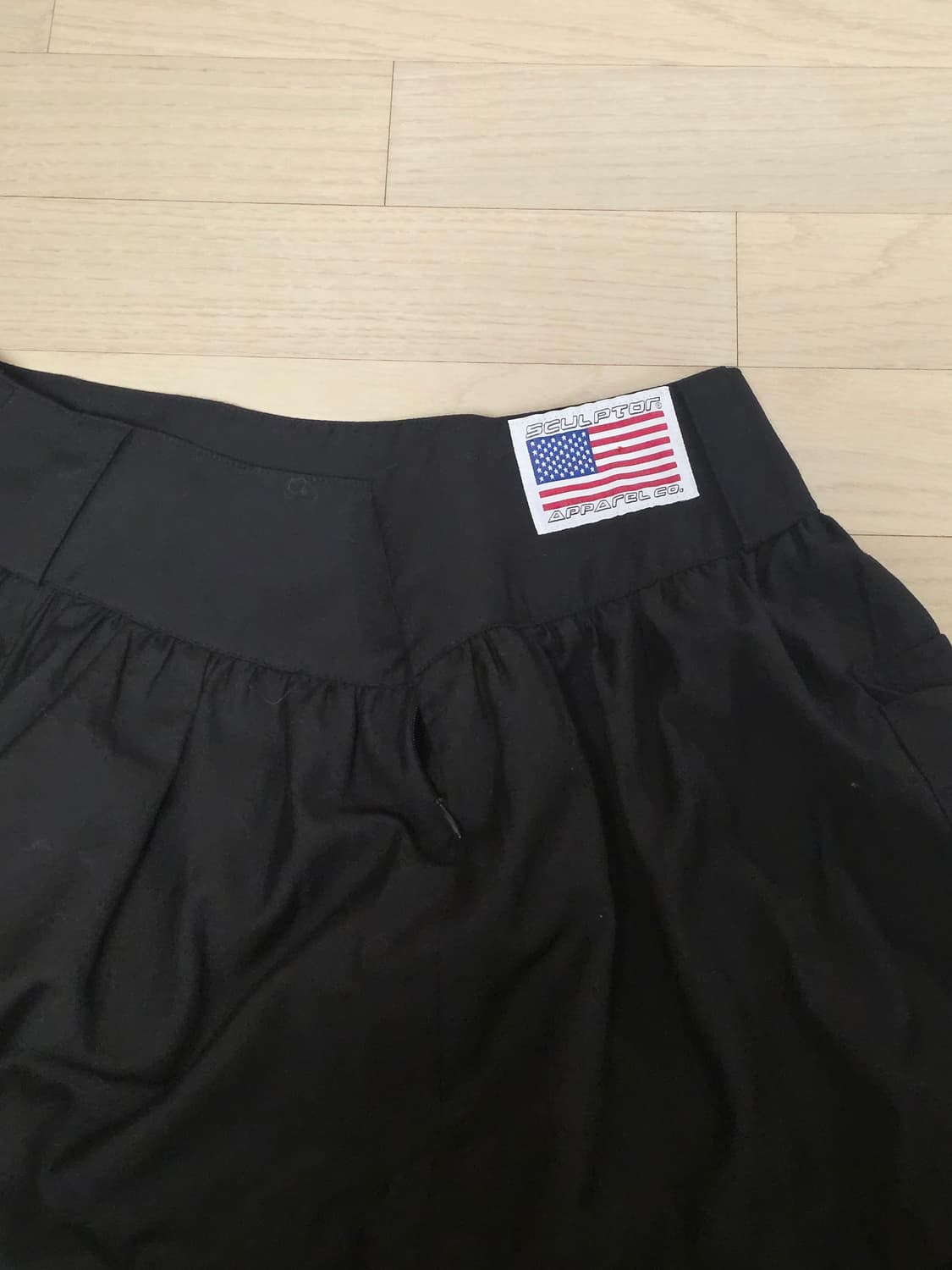 Sculptor skirt black 상품이미지1