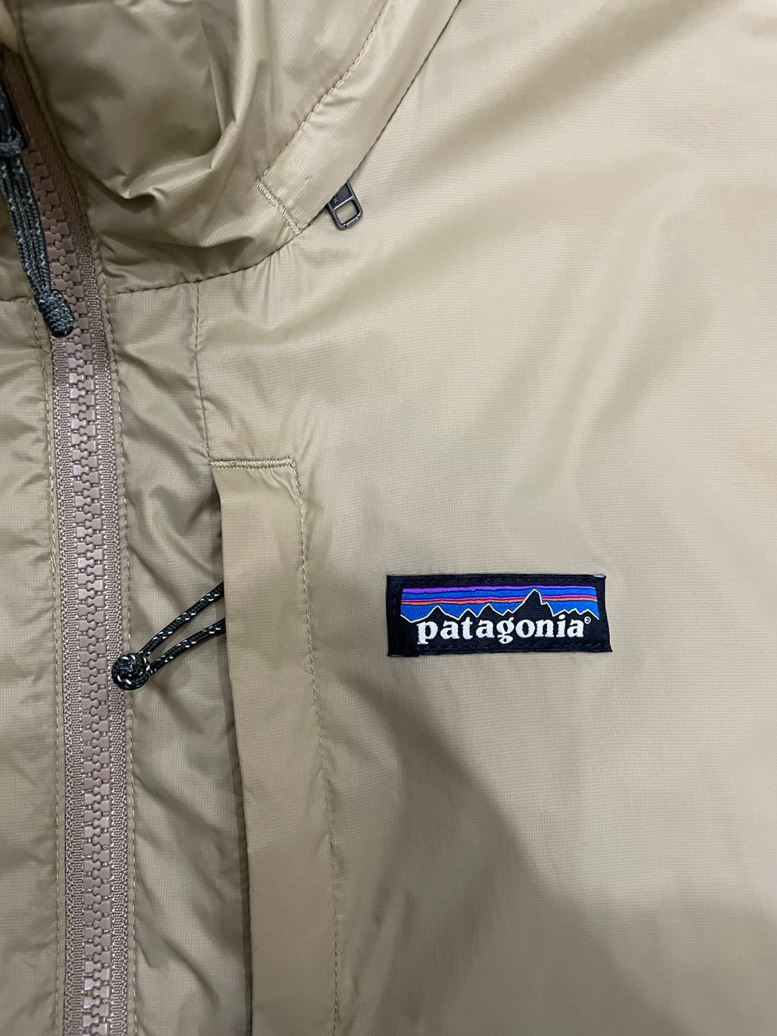 파타고니아 모하비 트레일 경량 패커블 자켓 상품이미지5