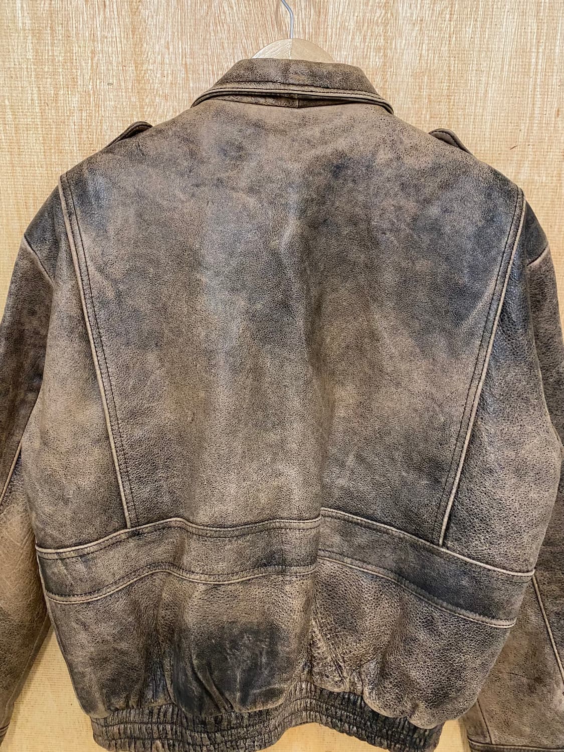 VTG hard faded leather flight jacket 페이딩 상품이미지4