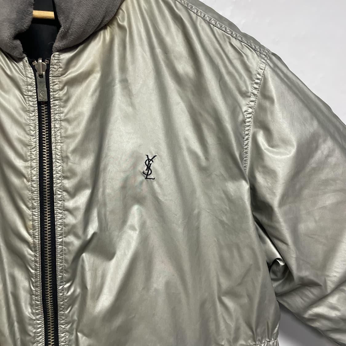 입생로랑 리버시블 블랙/실버 다운 패딩 점퍼 105 상품이미지7