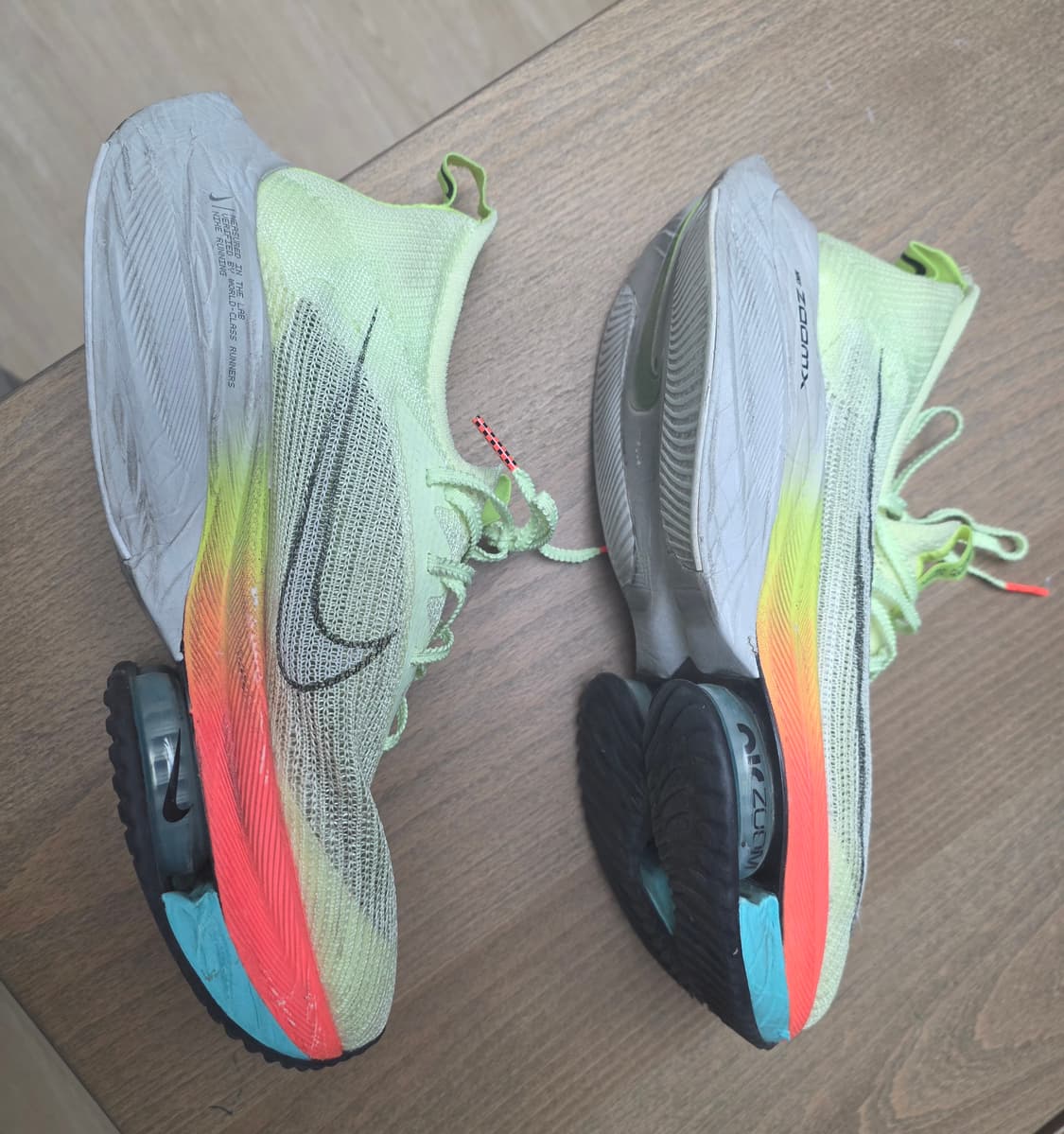 나이키 알파플라이 앵무새 275 러닝화 카본화 상품이미지3