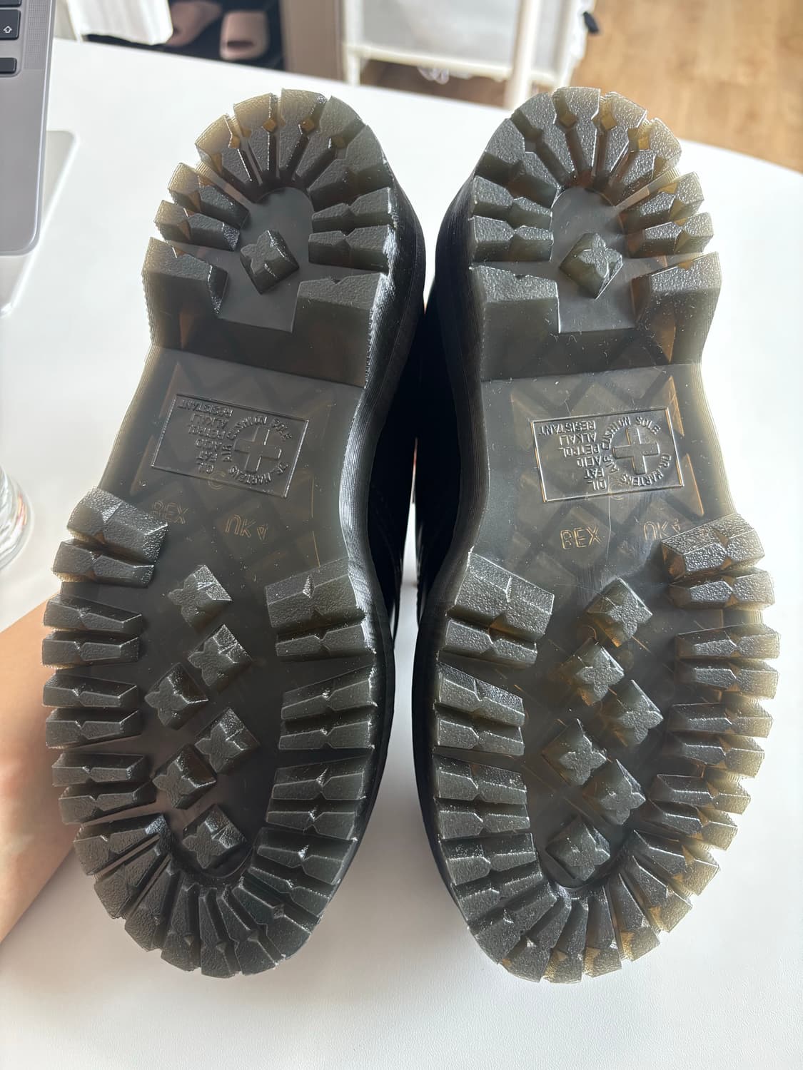 닥터마틴 1461 쿼드 블랙 상품이미지4