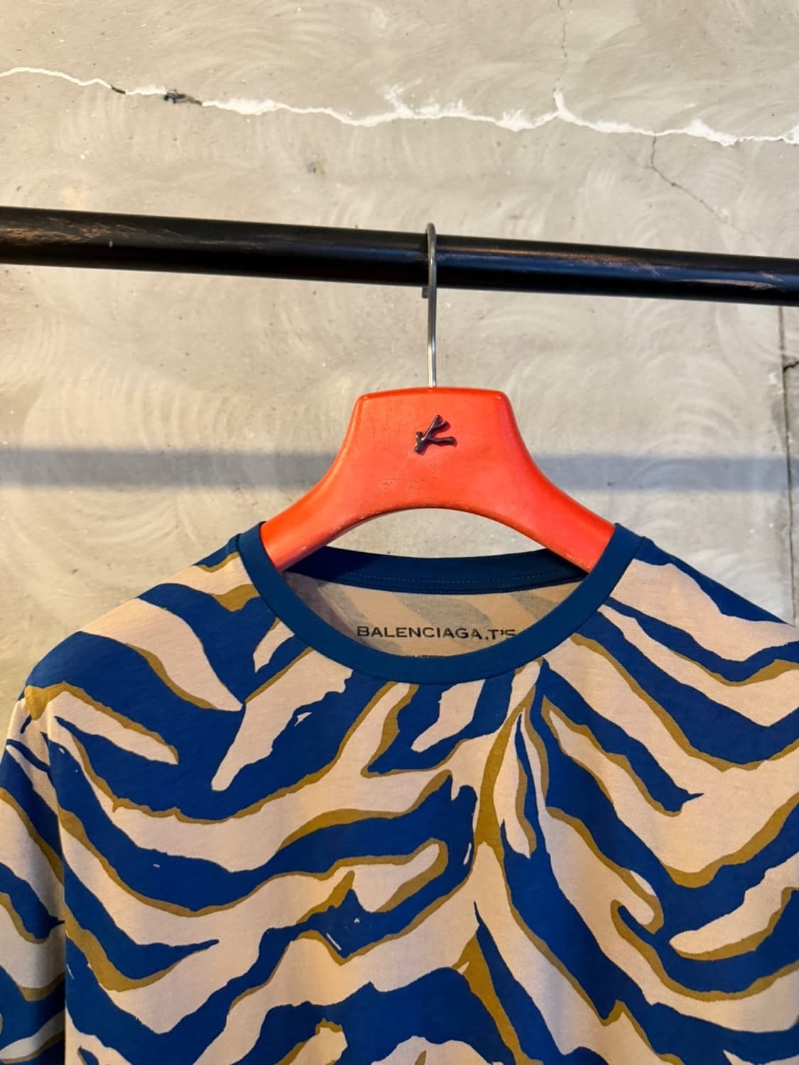 발렌시아가 그래픽 티셔츠 100 상품이미지3