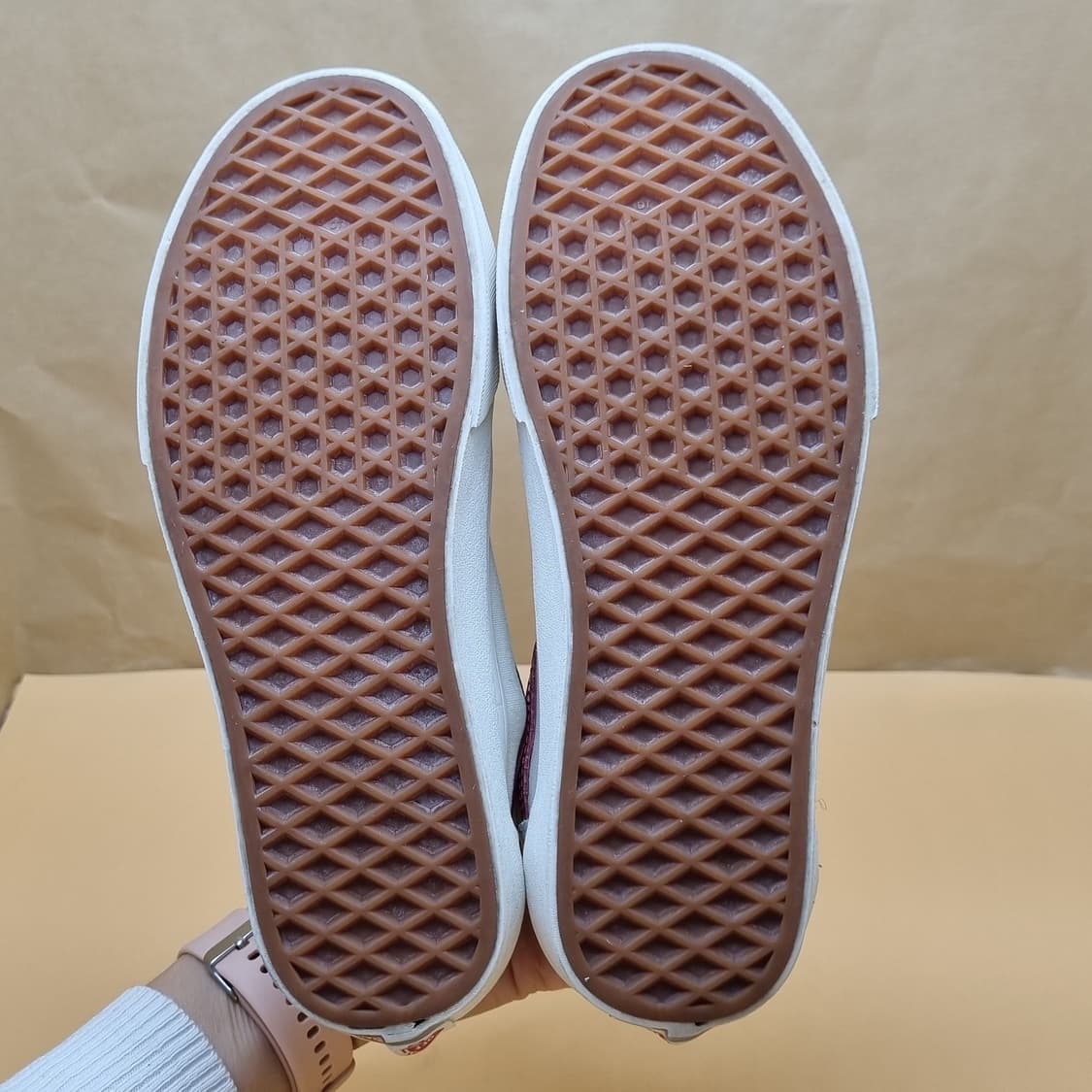 반스 스타일 36 흰빨 여성스니커즈235. 상품이미지3