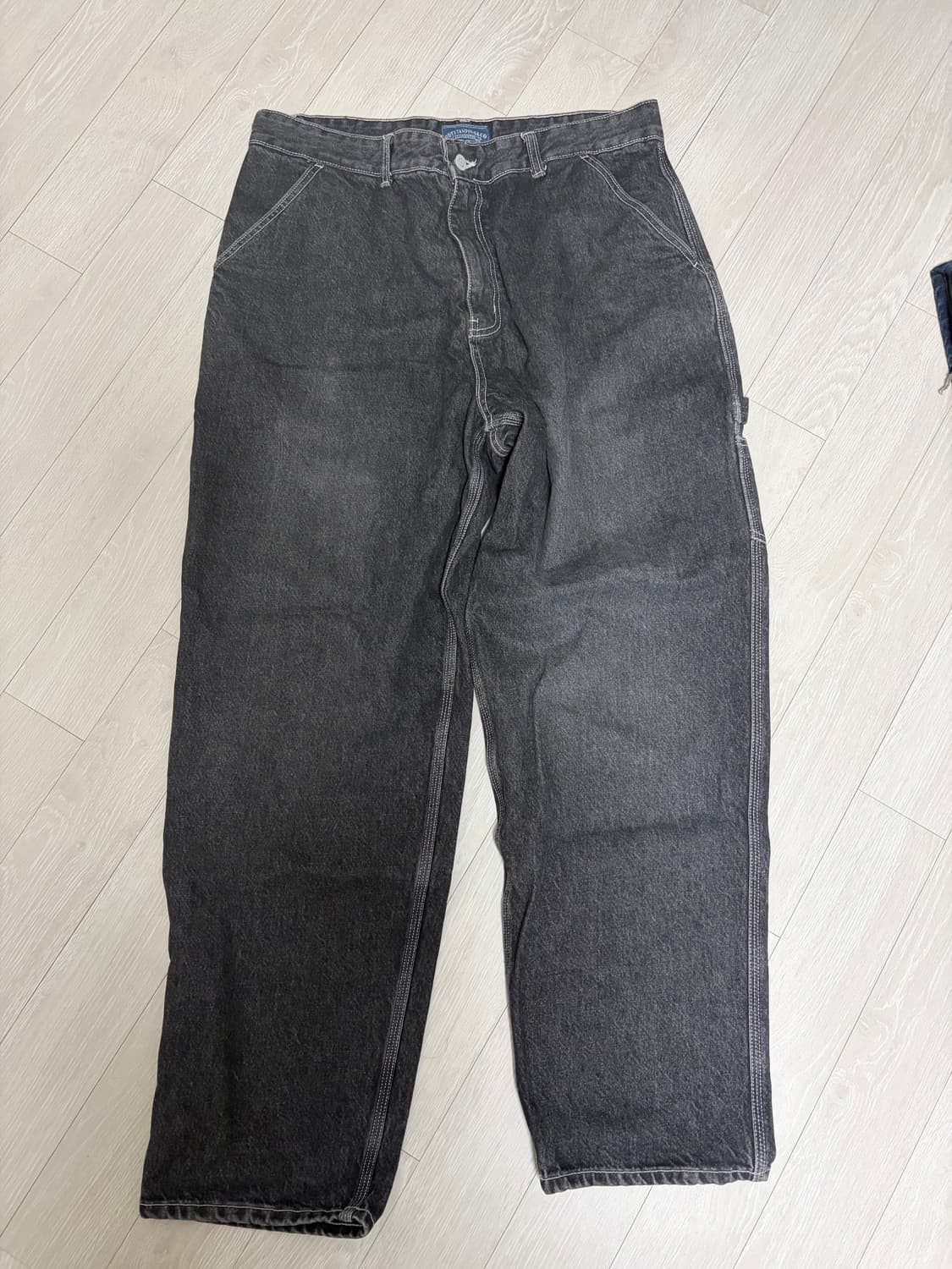 아웃스탠딩) 루즈핏 카펜터 배기 팬츠 블랙 데님 34 상품이미지3