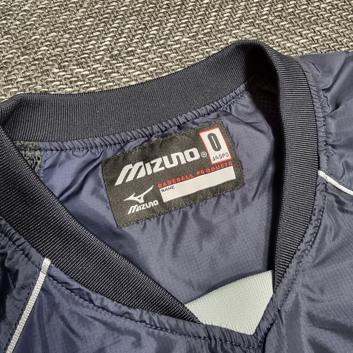 미즈노 네이비 바람막이 웜업 상품이미지5