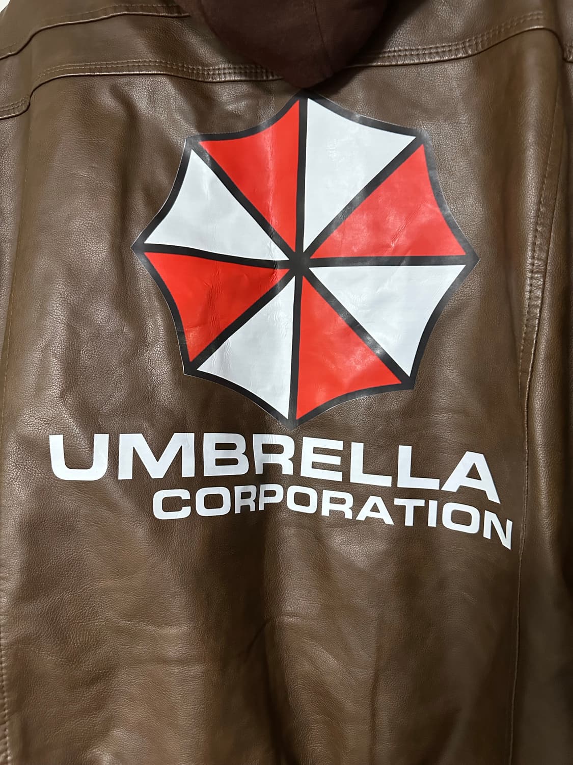 레지던트 이블 엄브렐라 코퍼레이션 가죽 자켓 상품이미지5