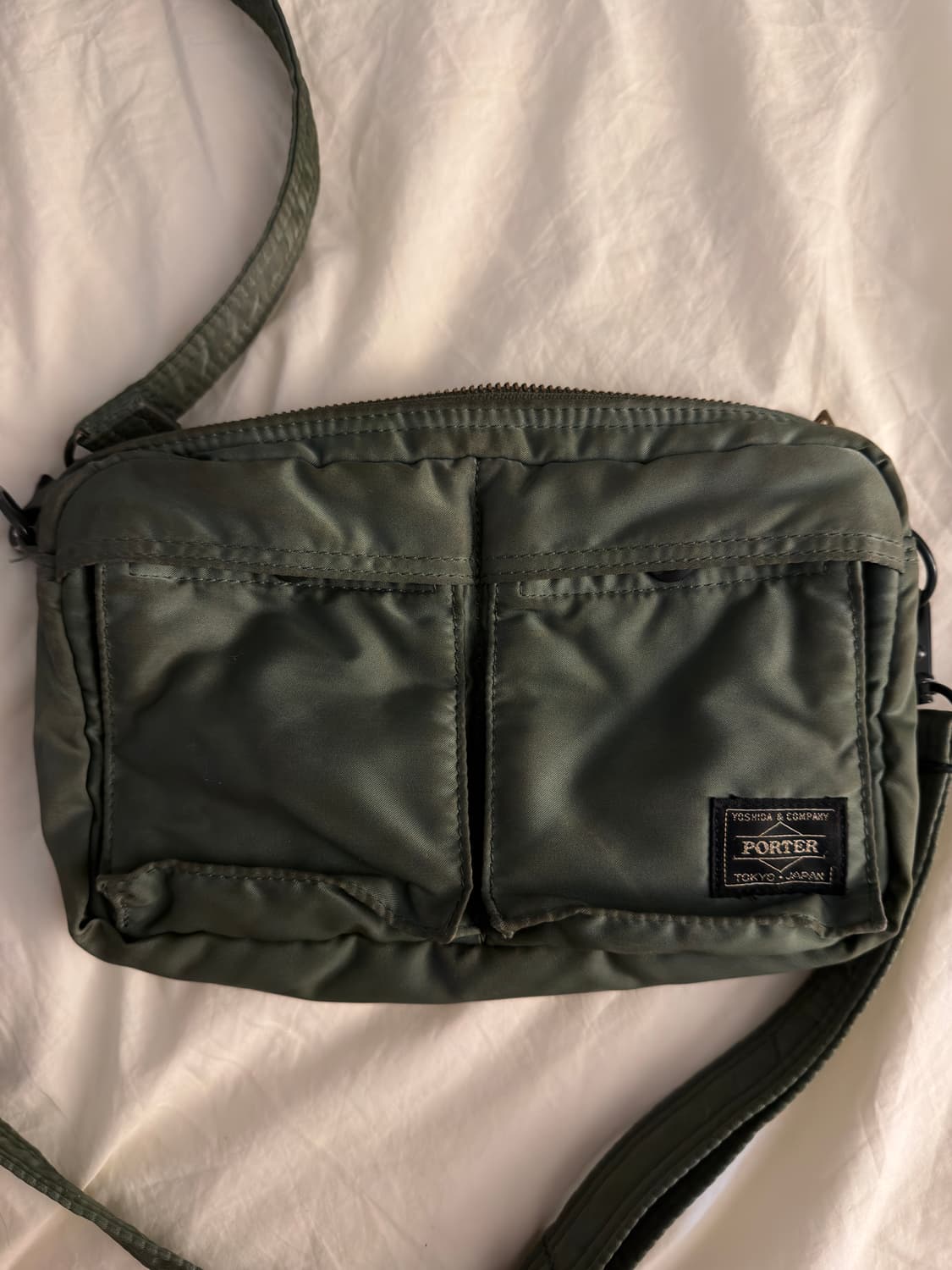 포터 탱커 숄더백 S 카키 팝니다 상품이미지1