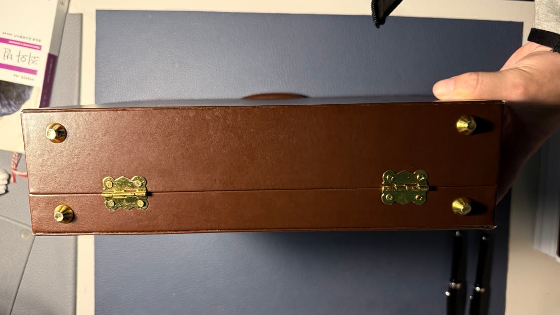 Travis scott utopia 브리프 케이스 상품이미지4