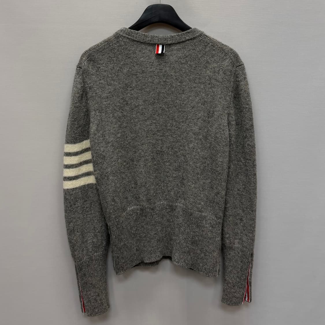 톰브라운 셰틀랜드 사선완장 풀오버 니트 ( 3 ) 상품이미지4