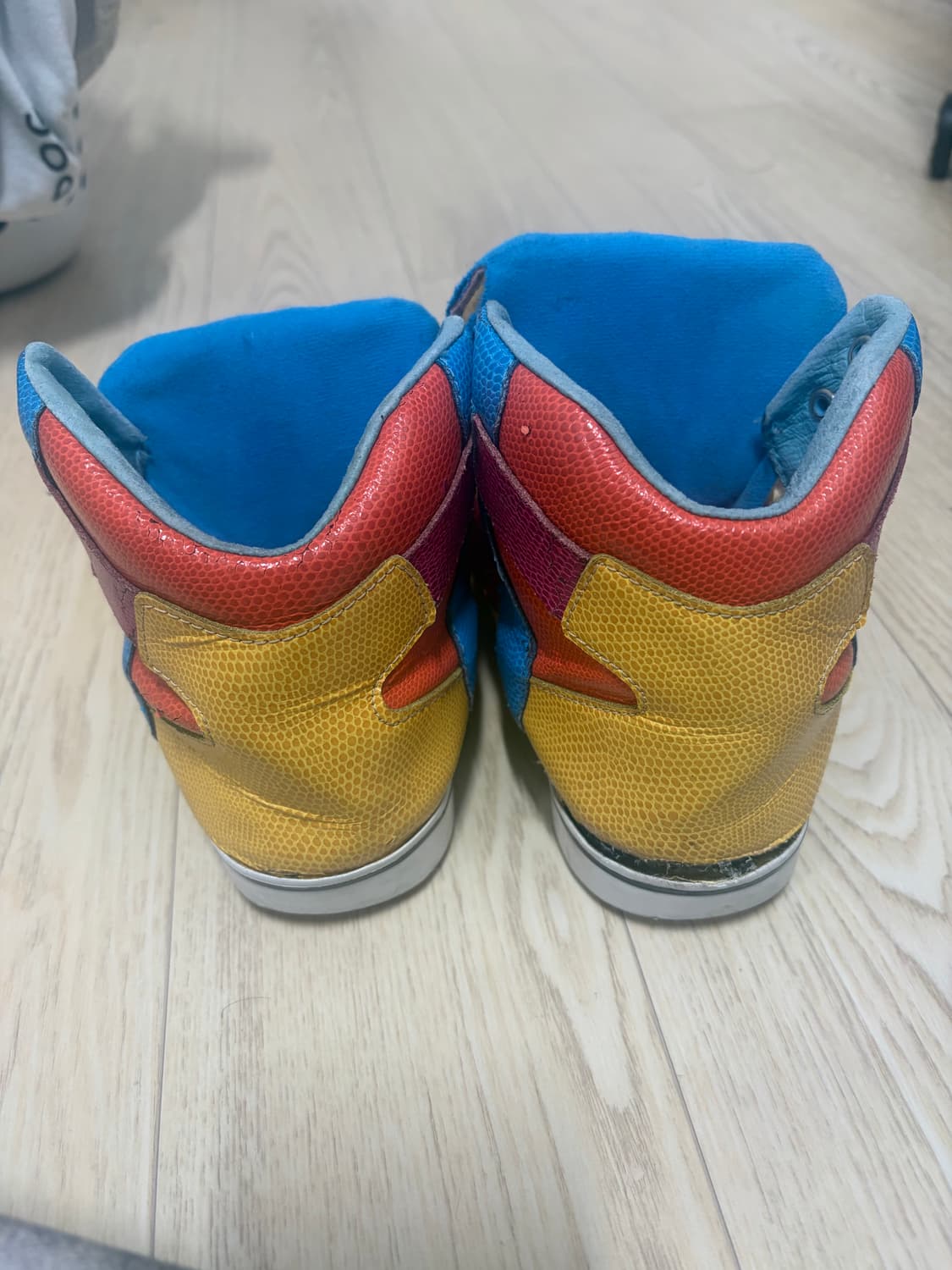 아디다스 제레미스캇 본즈 245 상품이미지3