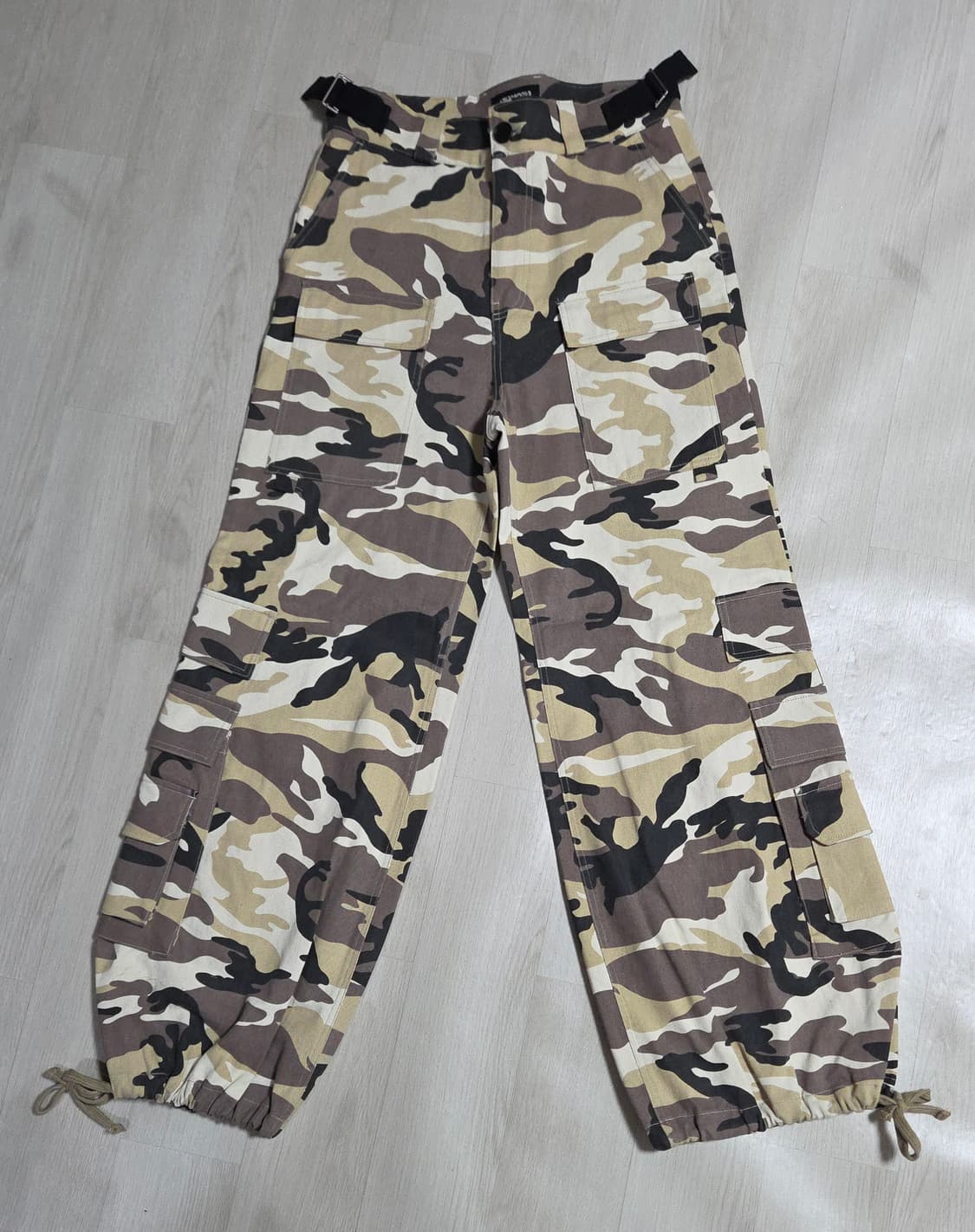 (착샷) 선데이오프클럽 카모플라주 카고 바지  상품이미지1