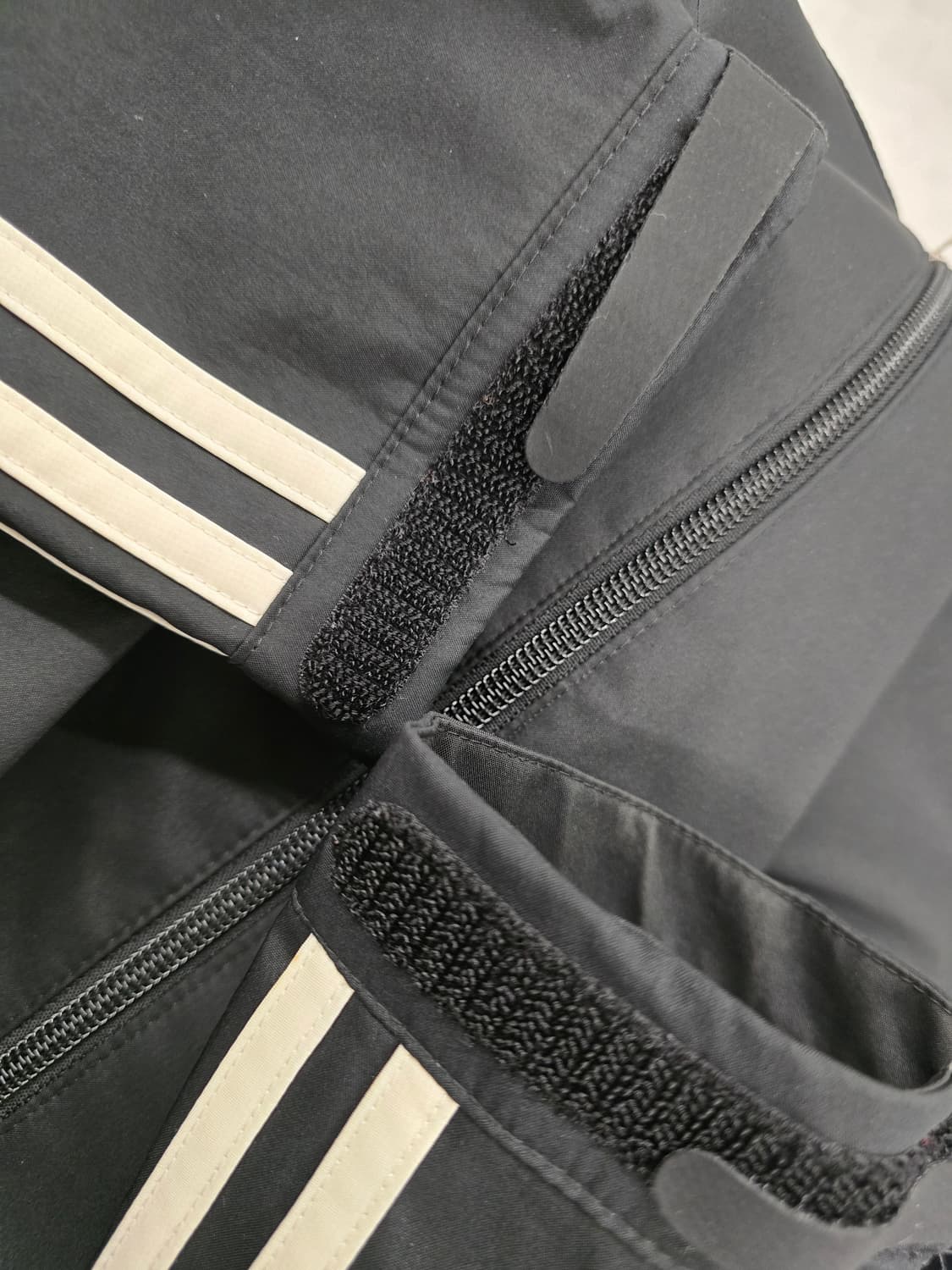 아디다스 독일 국대 트래블 바람막이 자켓.
싸이즈 100   택포 상품이미지6