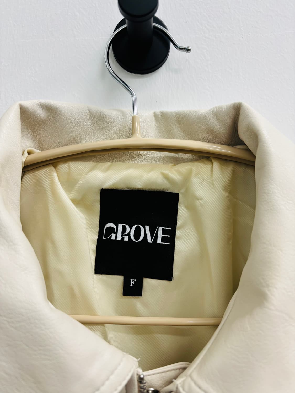 GROVE 그로브 크림 컬러 레더 자켓 상품이미지3