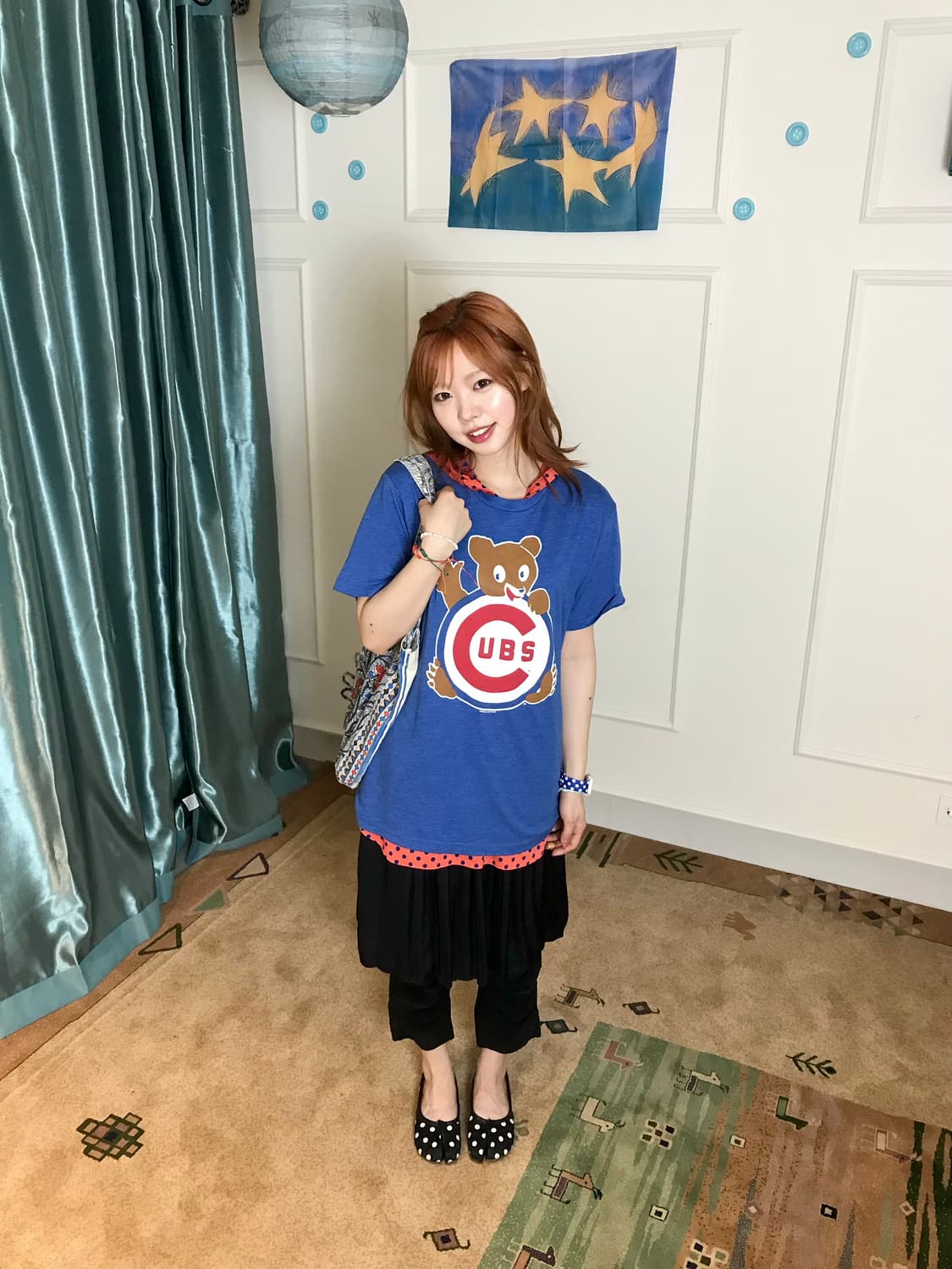 쨍한 블루 mlb 시카고 컵스 베어 티셔츠가 포인트인 키치룩🥕🧸 상품이미지1