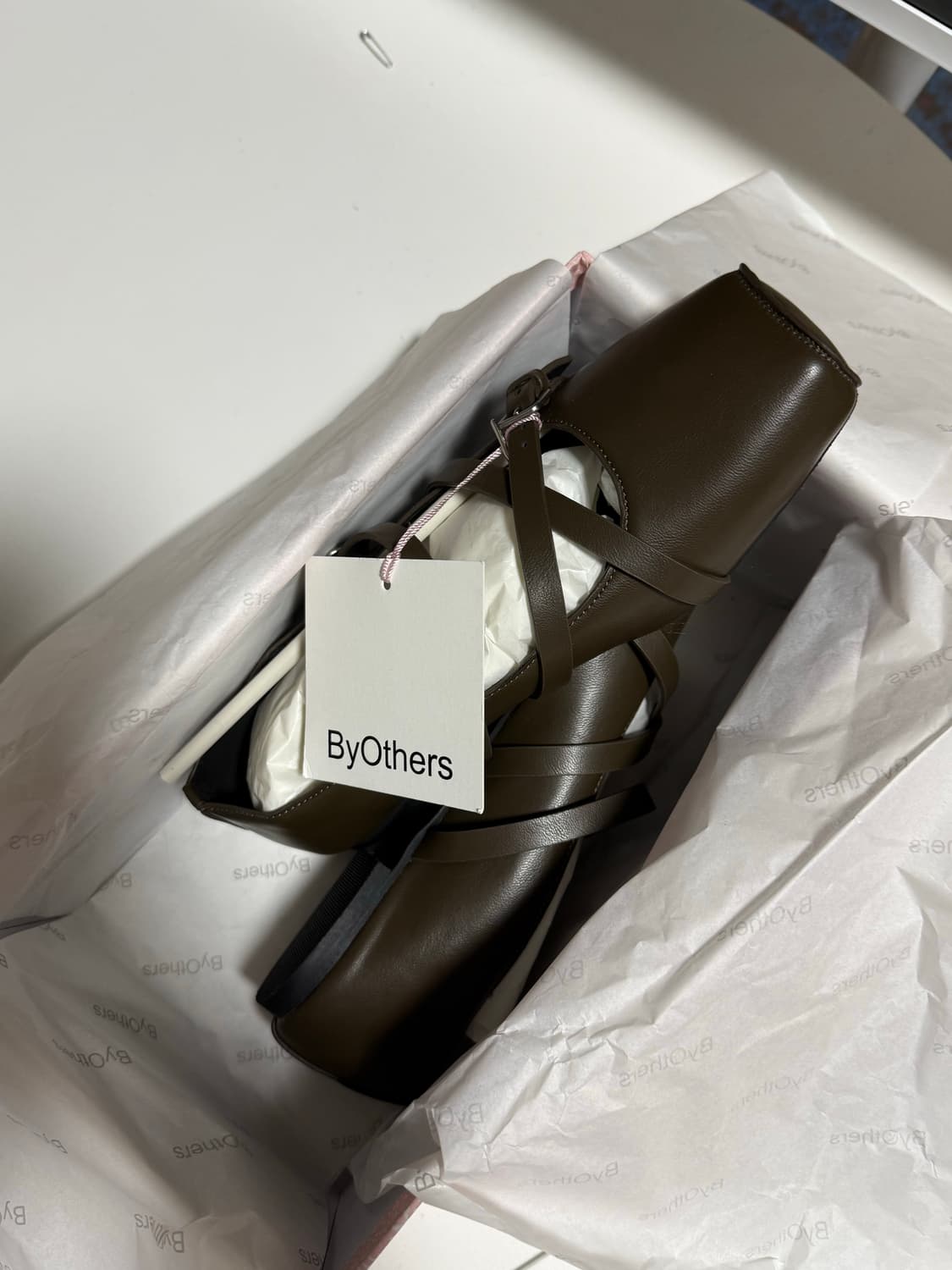 새상품) 바이아덜스 플랫 슈즈 상품이미지1