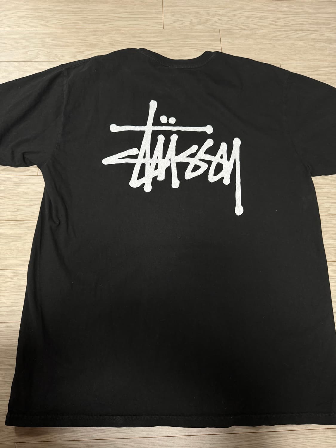 스투시 블랙 반팔티 L (뒷면 프린팅) 상품이미지3