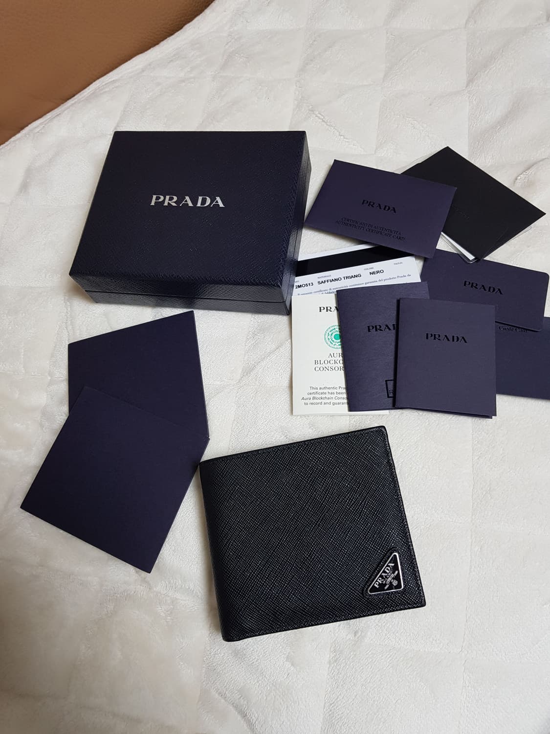 프라다 사피아노 삼각로고 반지갑 블랙 2mo513 상품이미지1
