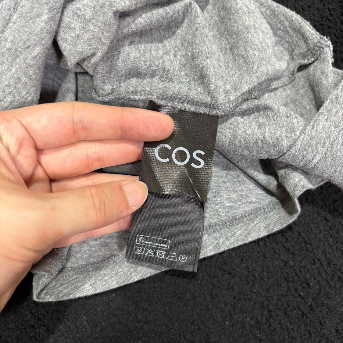 우먼S COS 코스 그레이 핑거홀 긴팔 롱슬리브 상품이미지5