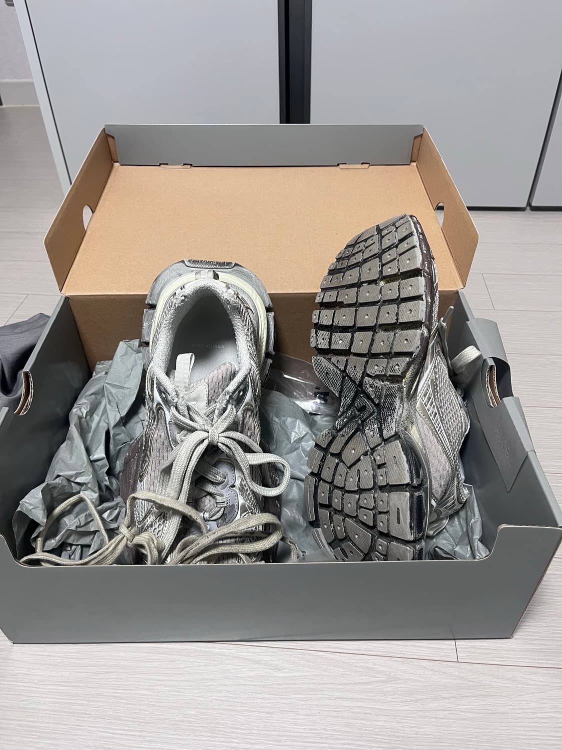 Balenciaga 3XL Worn Out 발렌시아가 3xl 원아웃 상품이미지2