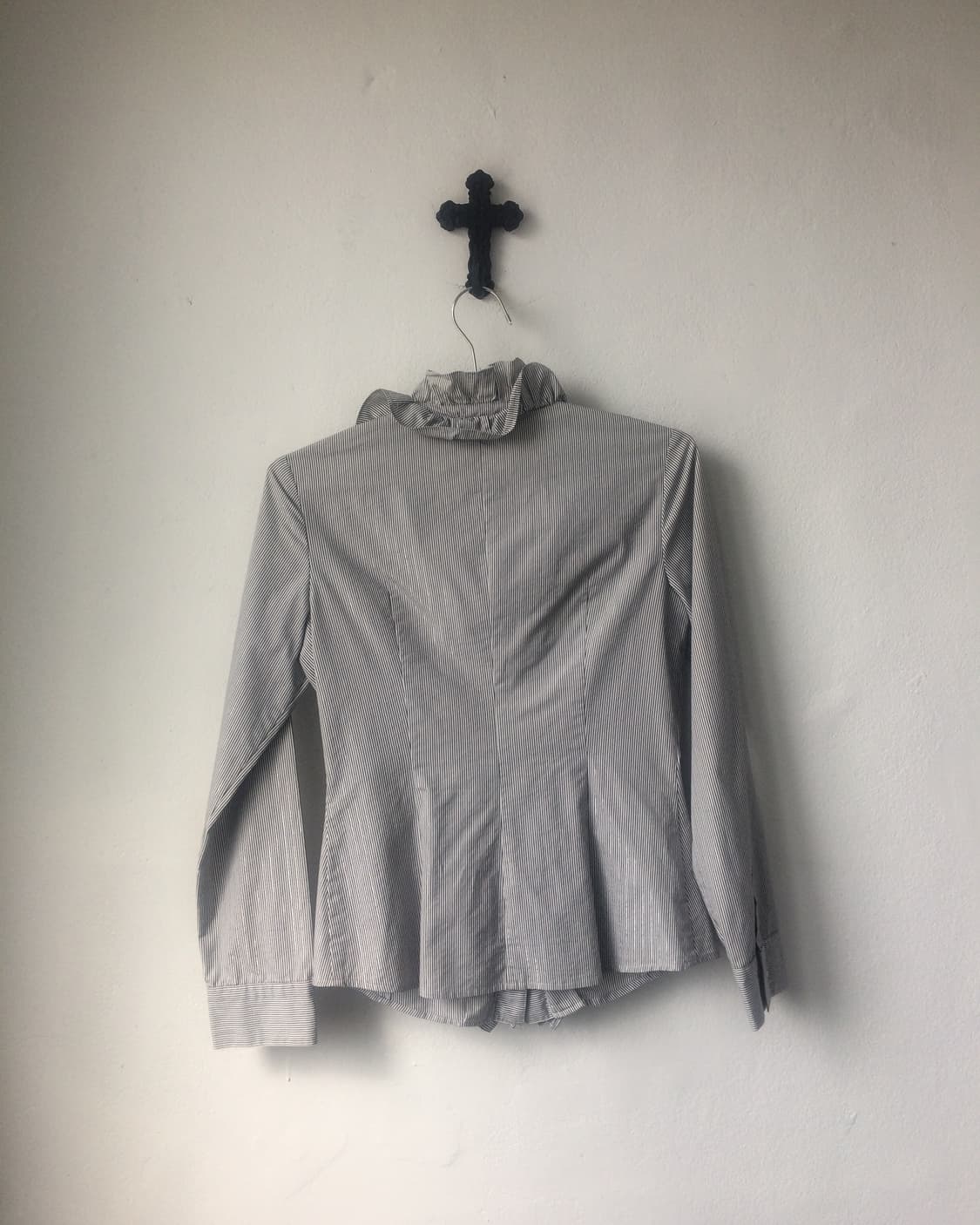 Ruffle stripe pattern shirt 상품이미지3