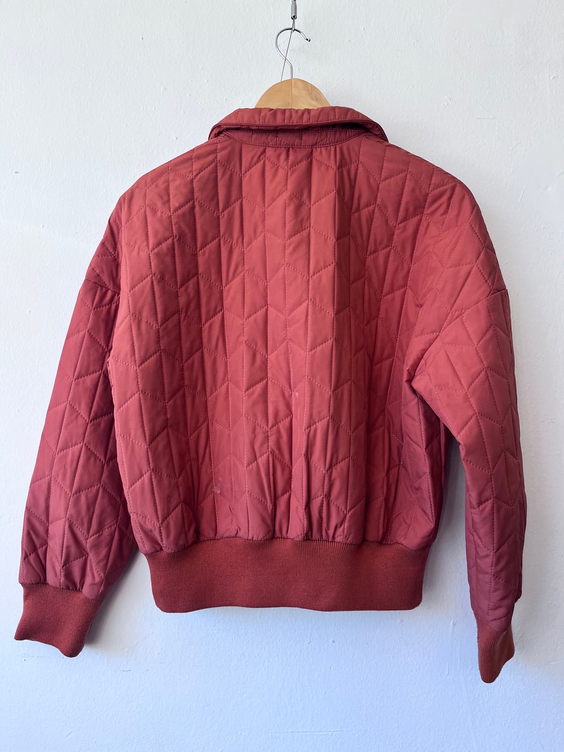 나이키 여성 에센셜퀄팅우븐재킷 M사이즈 상품이미지3